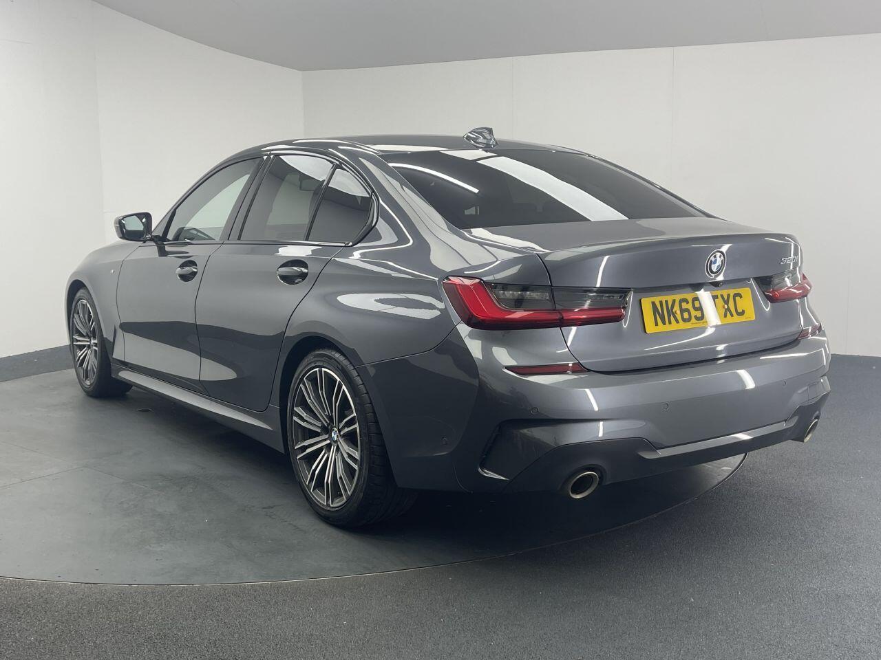 BMW 3 Series - Image 9