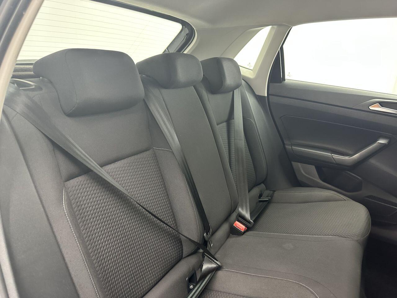 Volkswagen Polo - Image 30