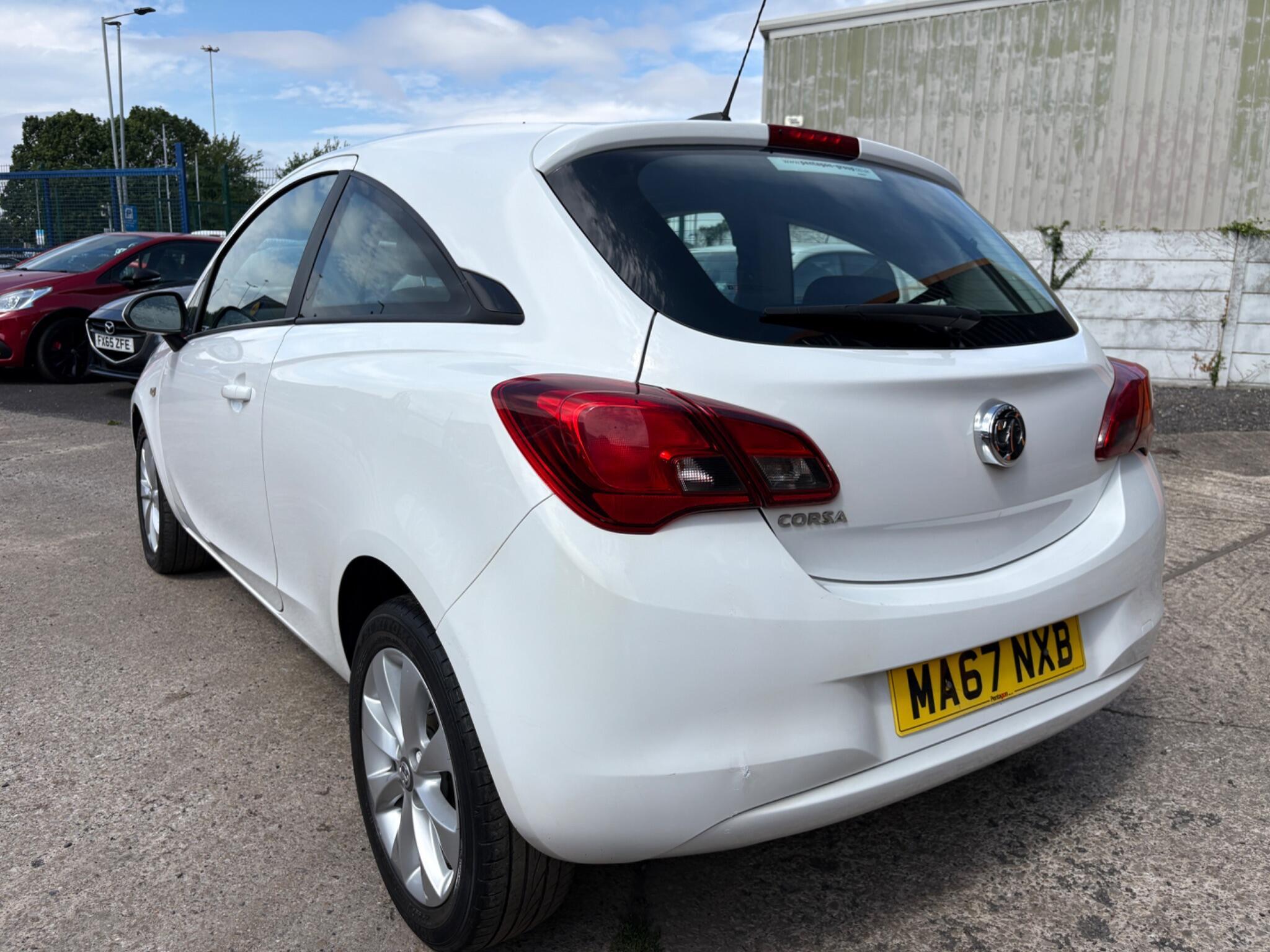 Vauxhall Corsa - Image 9