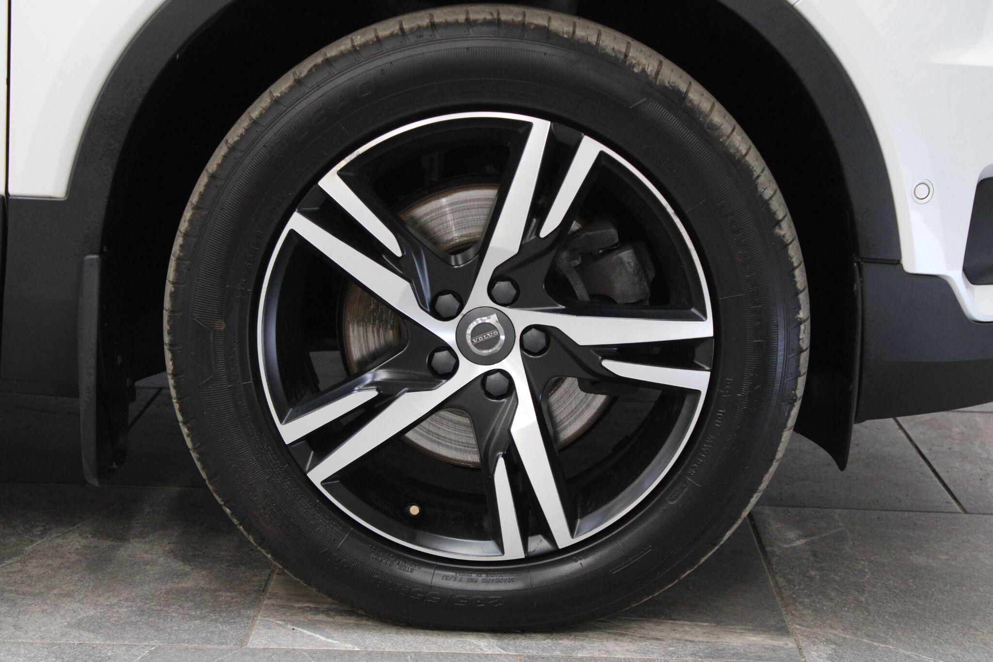 Volvo XC40 - Image 9