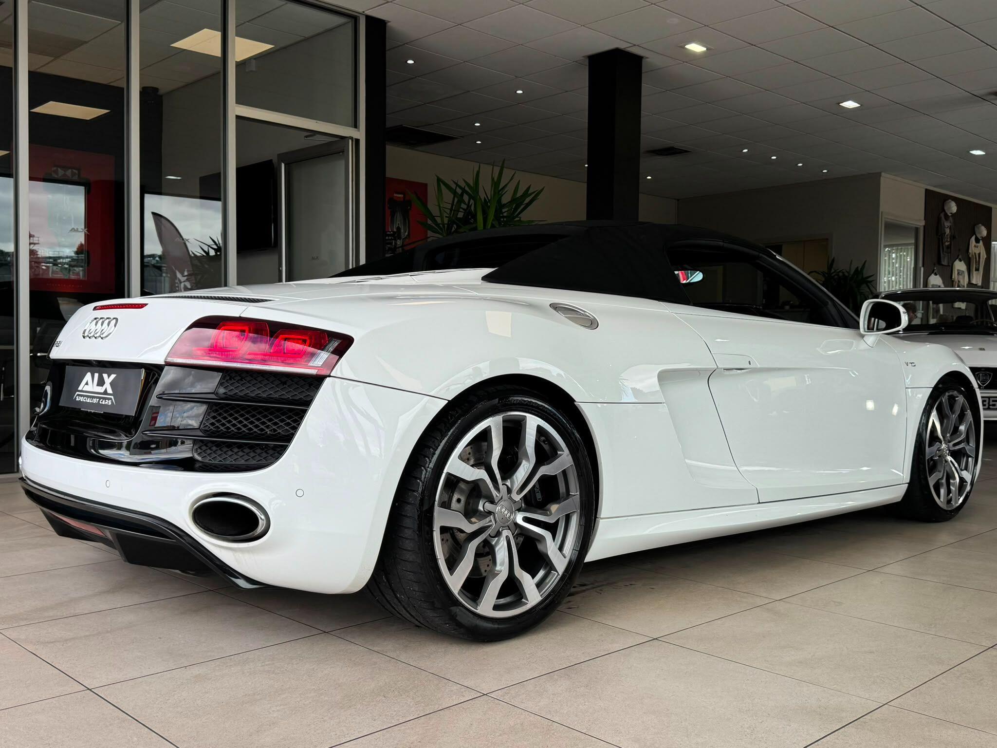 Audi R8 - Image 5