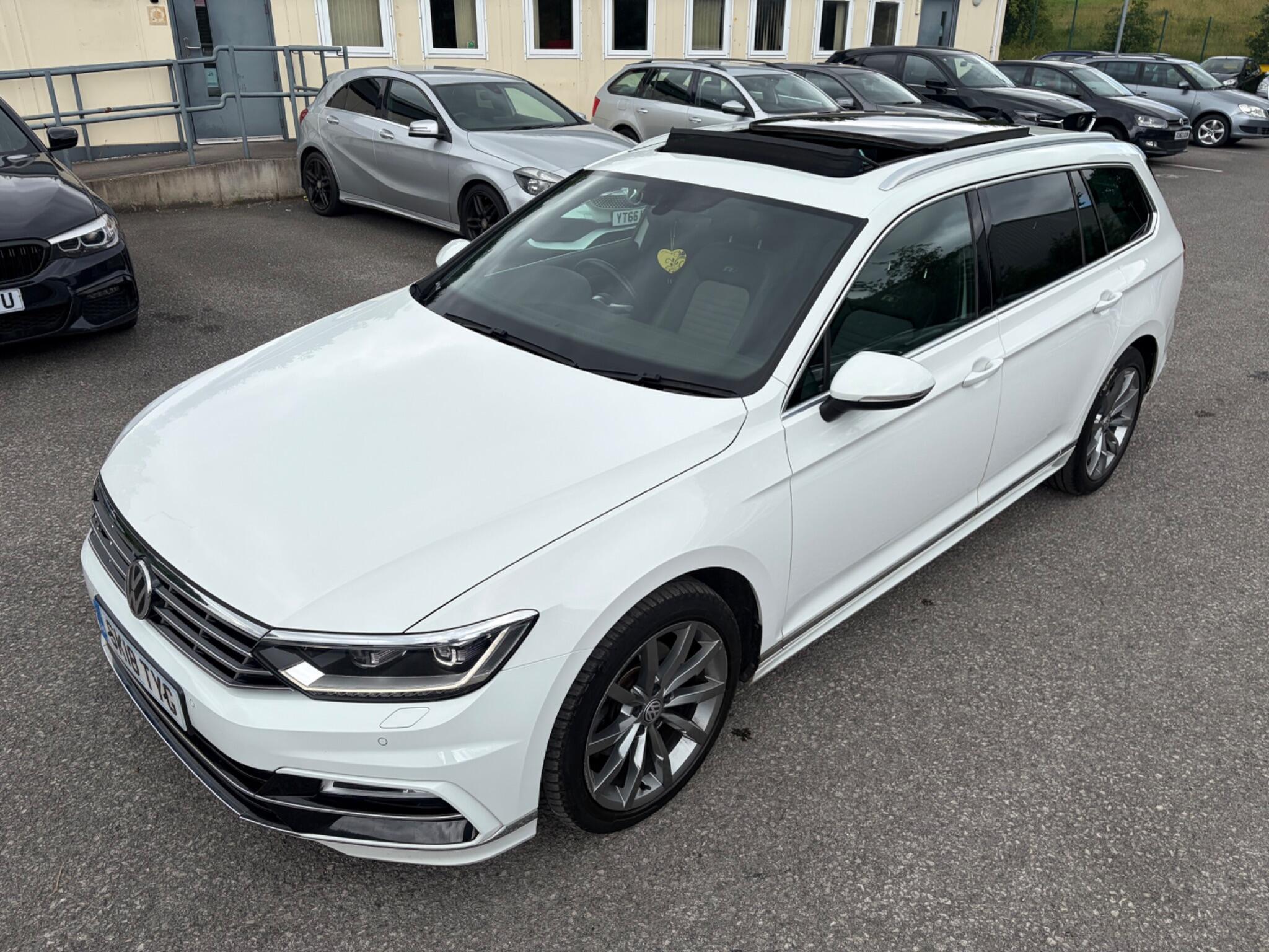 Volkswagen Passat - Image 6