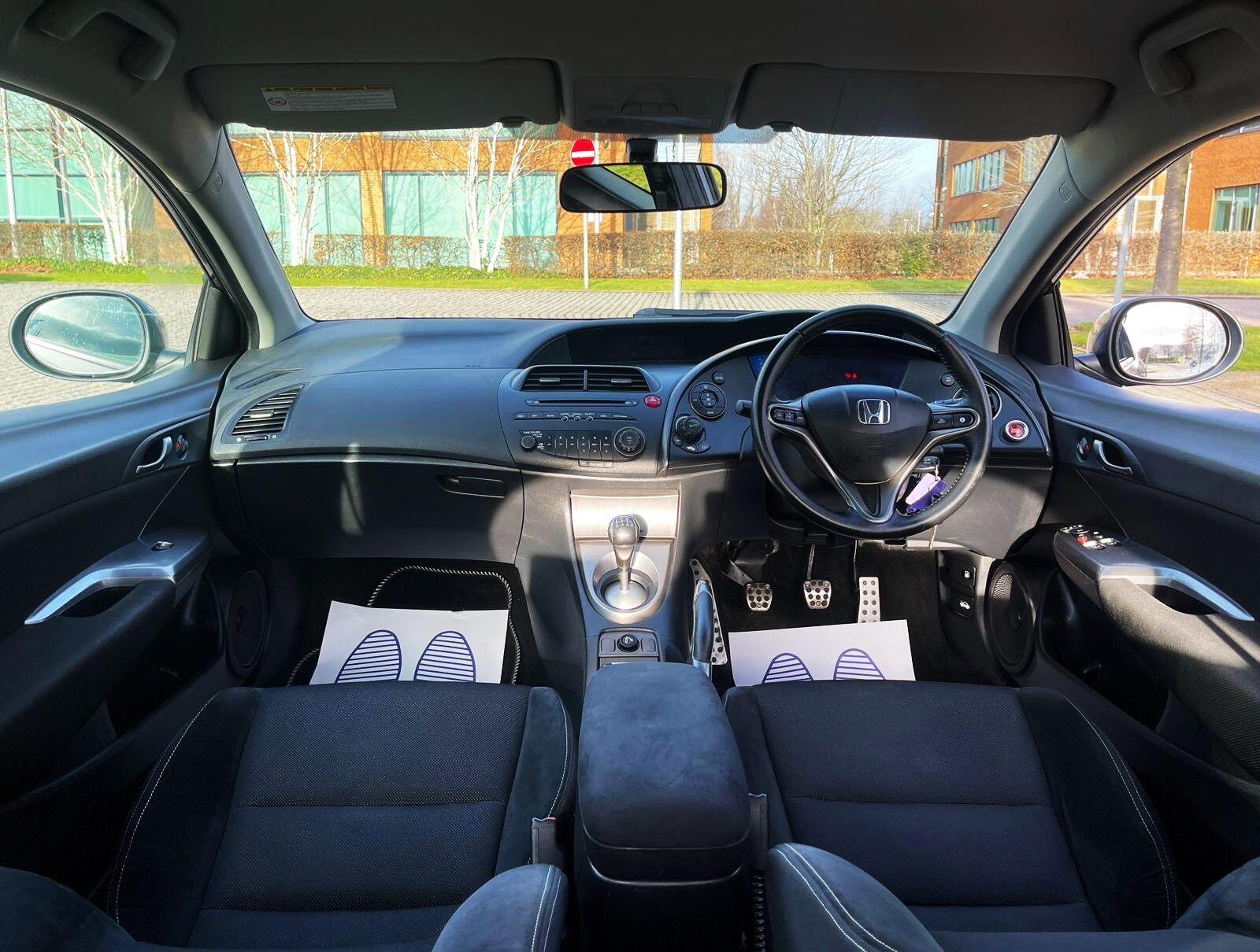 Honda Civic - Image 14