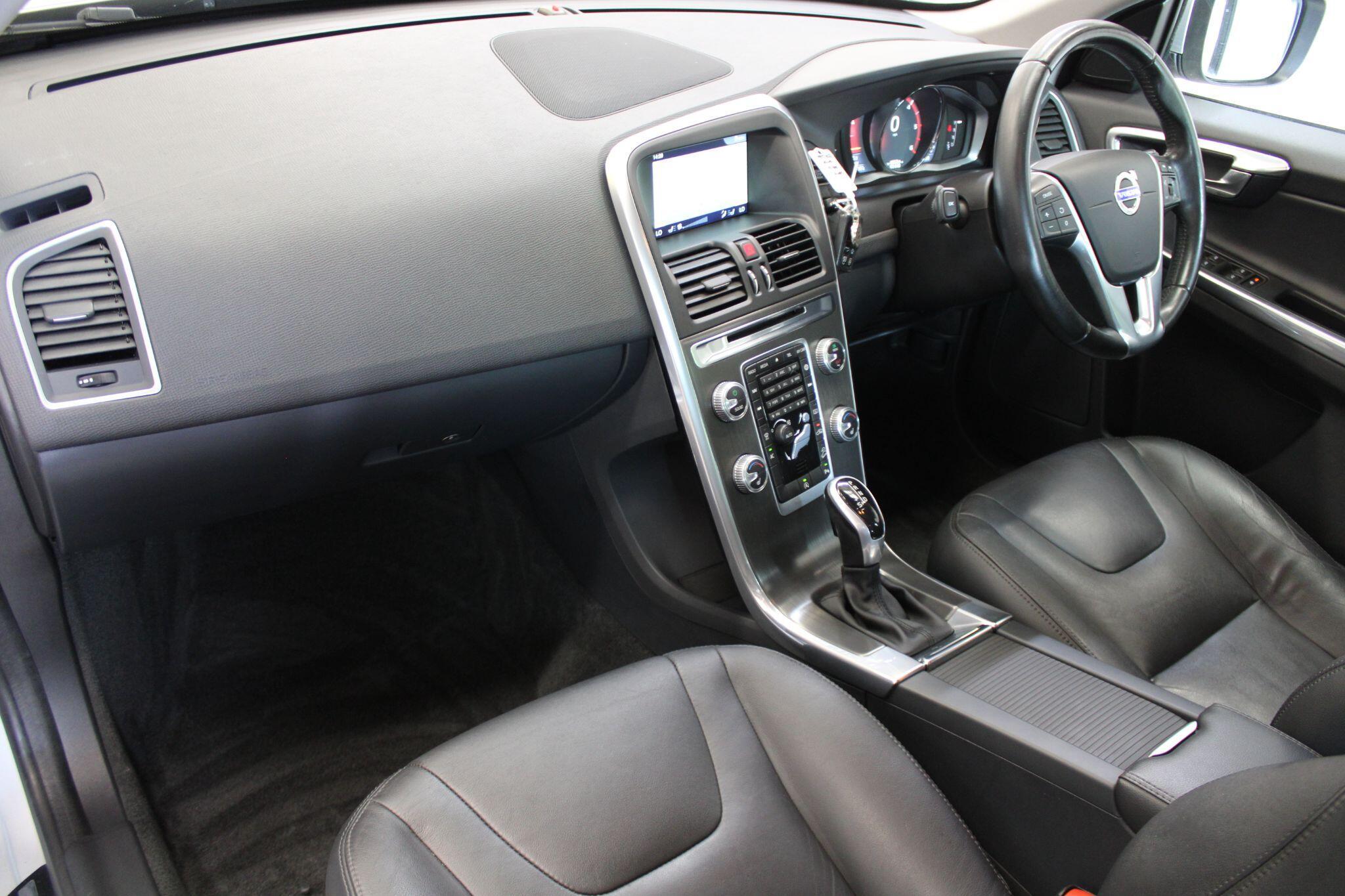 Volvo XC60 - Image 22