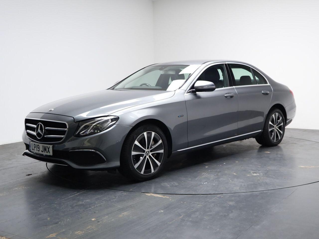 Mercedes-benz E-CLASS - Image 14