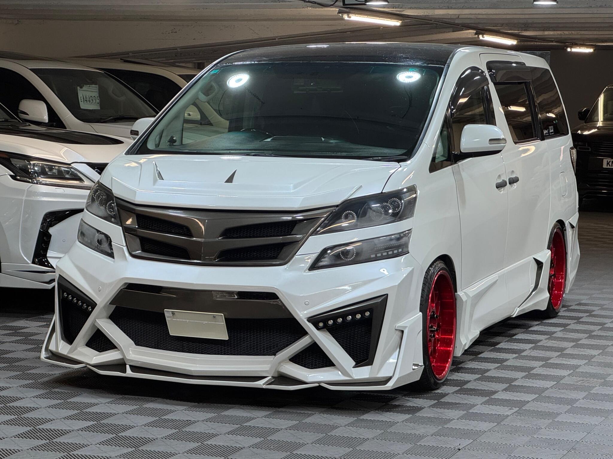 Toyota Vellfire - Image 7