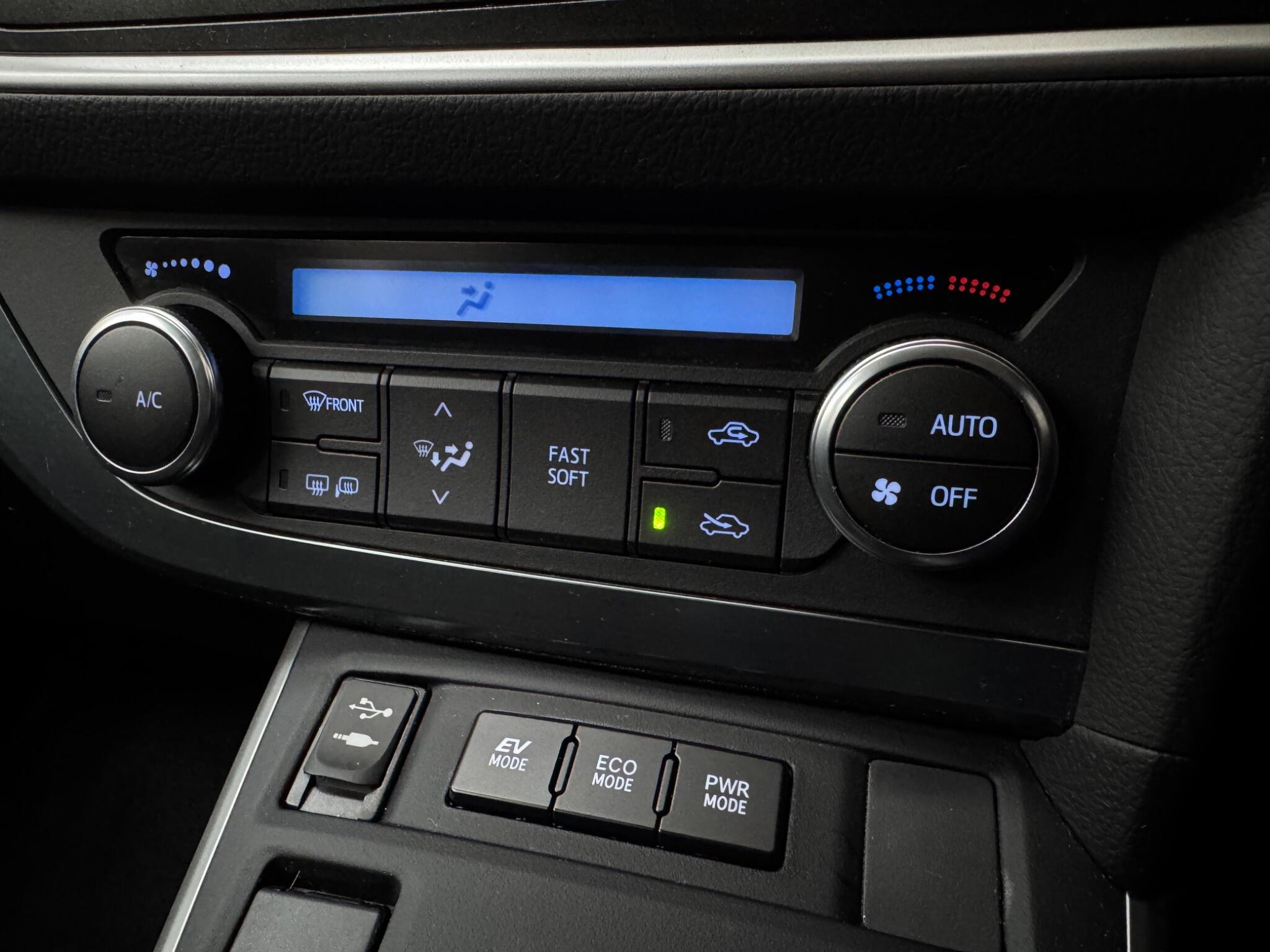 Toyota Auris - Image 16