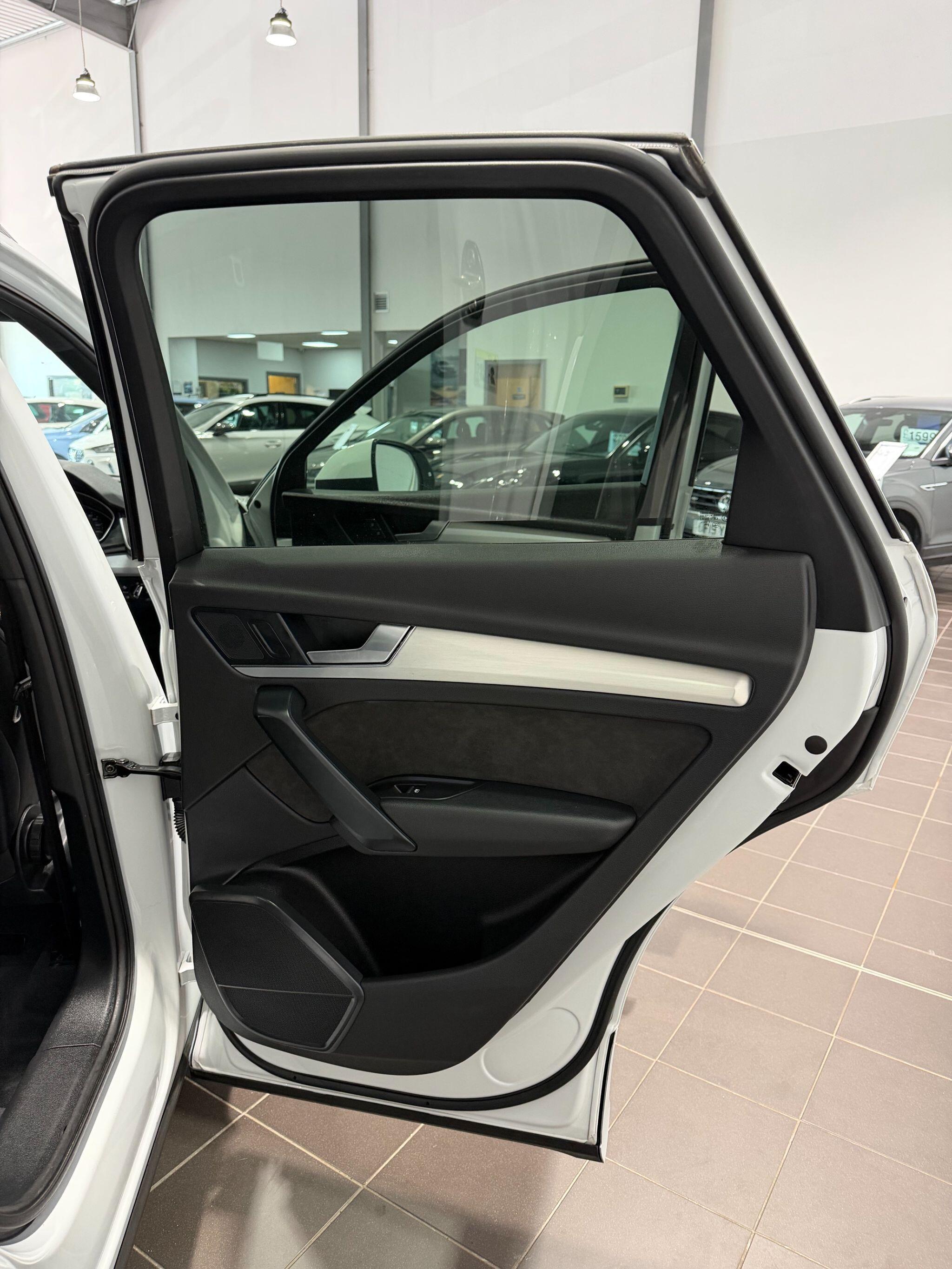 Audi Q5 - Image 20