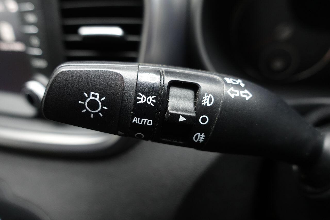 Kia Sorento - Image 46