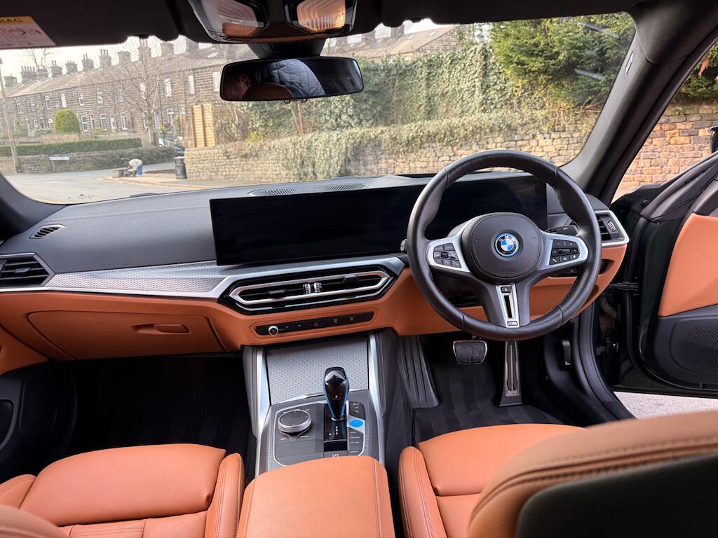 BMW I4 - Image 27