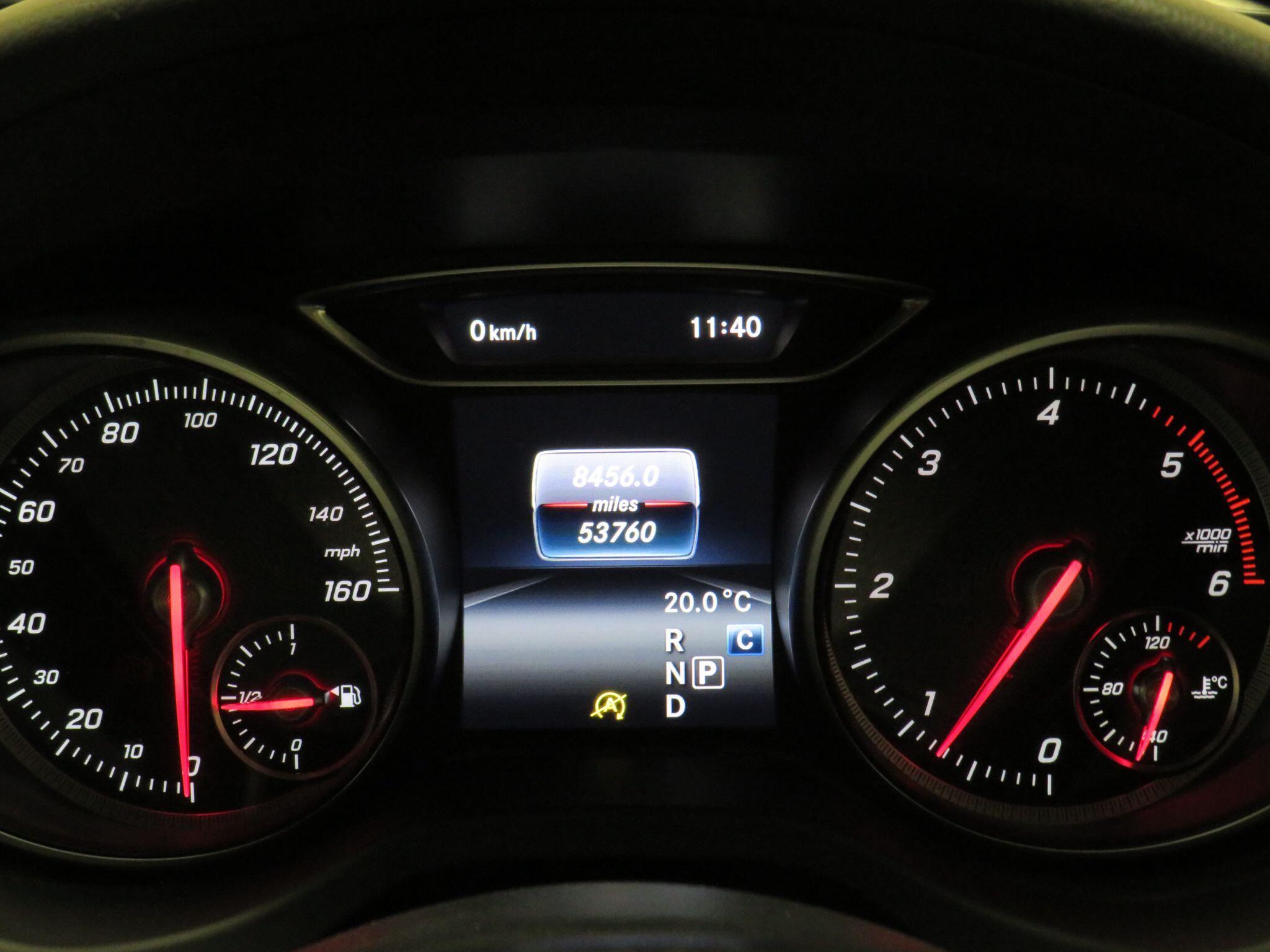 Mercedes GLA - Image 15