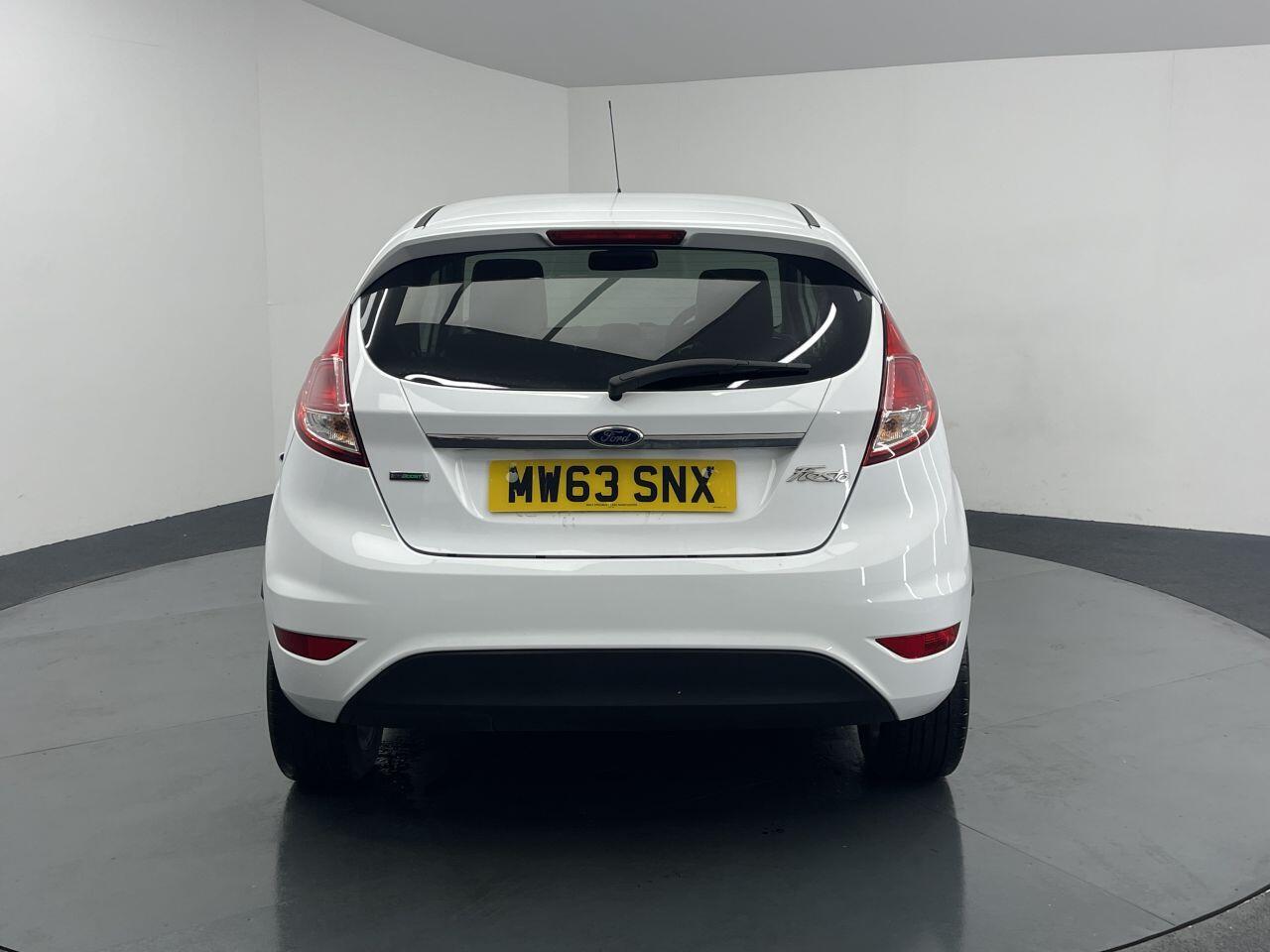 Ford Fiesta - Image 10