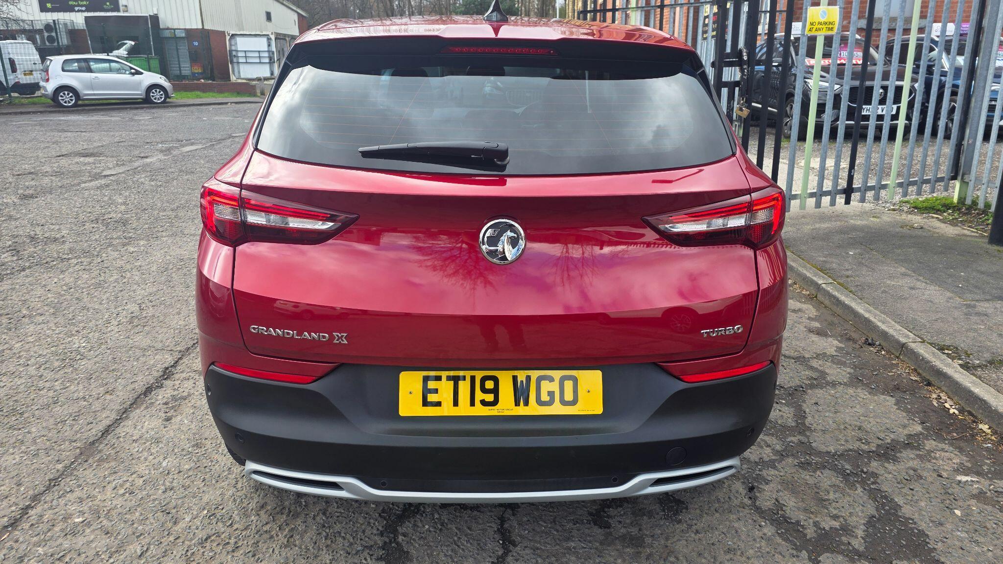 Vauxhall Grandland X - Image 11