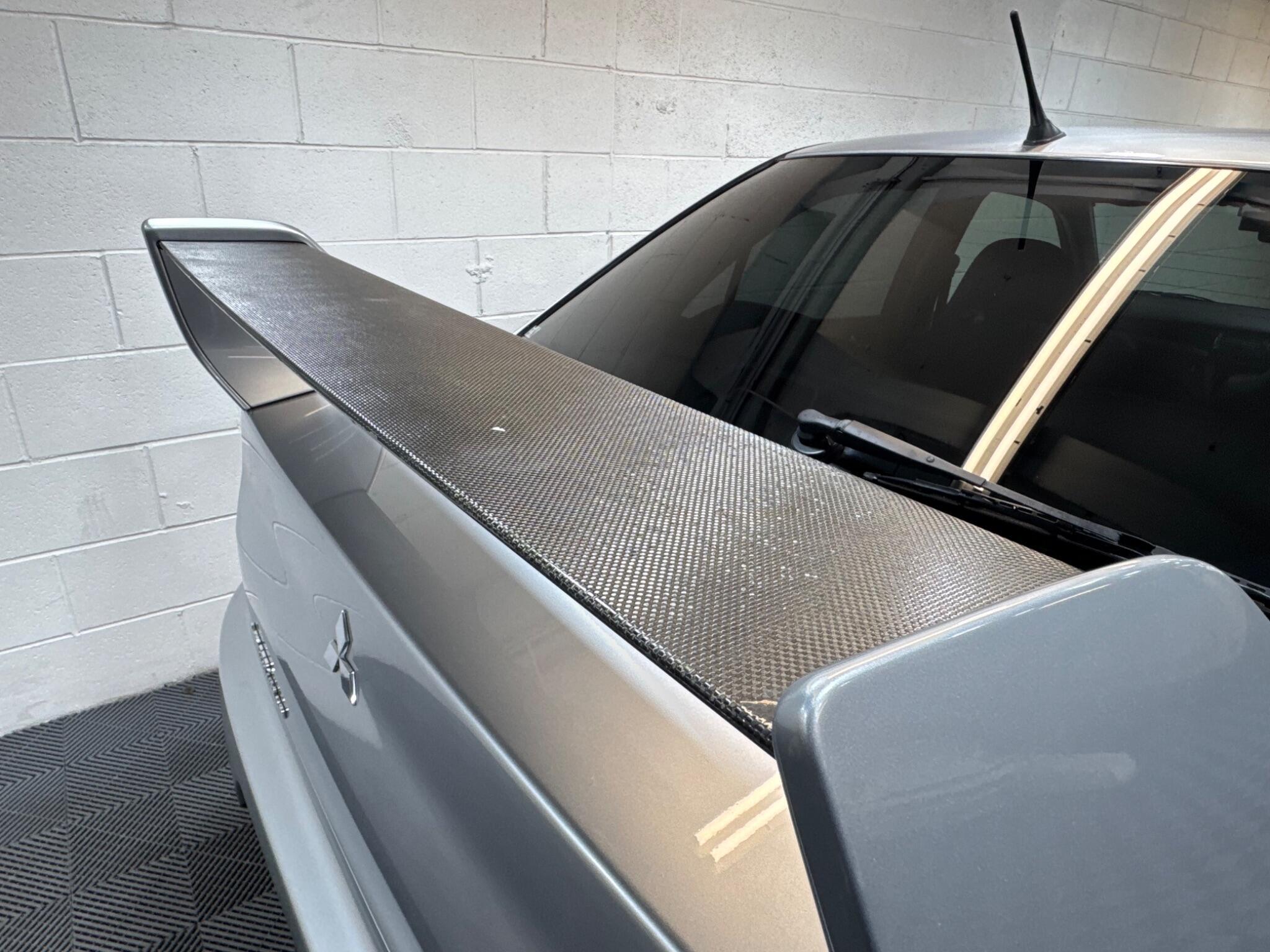 Mitsubishi Lancer - Image 13