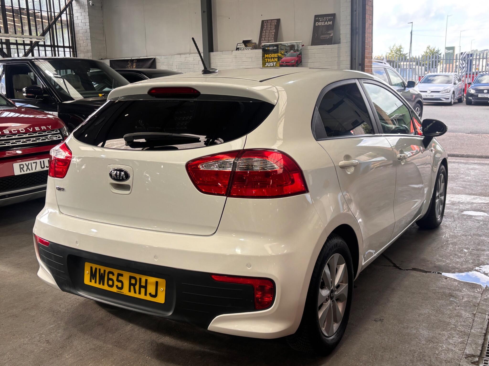 Kia Rio - Image 9