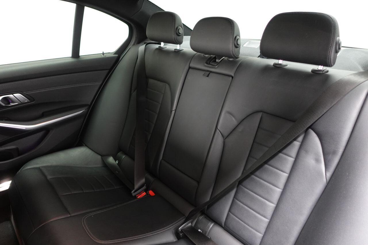 BMW 3 Series - Image 11