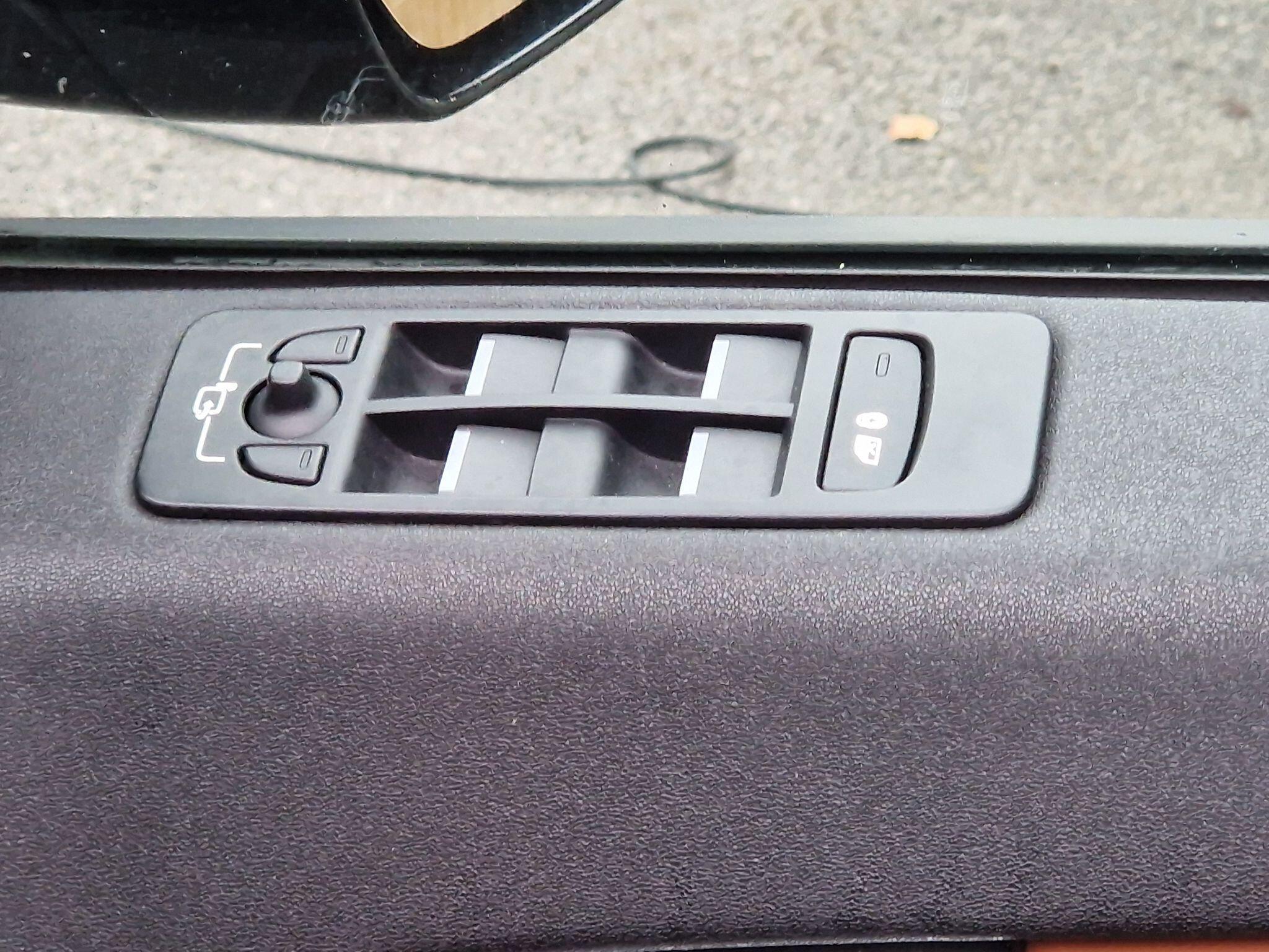 Land Rover DISCOVERY SPORT - Image 34