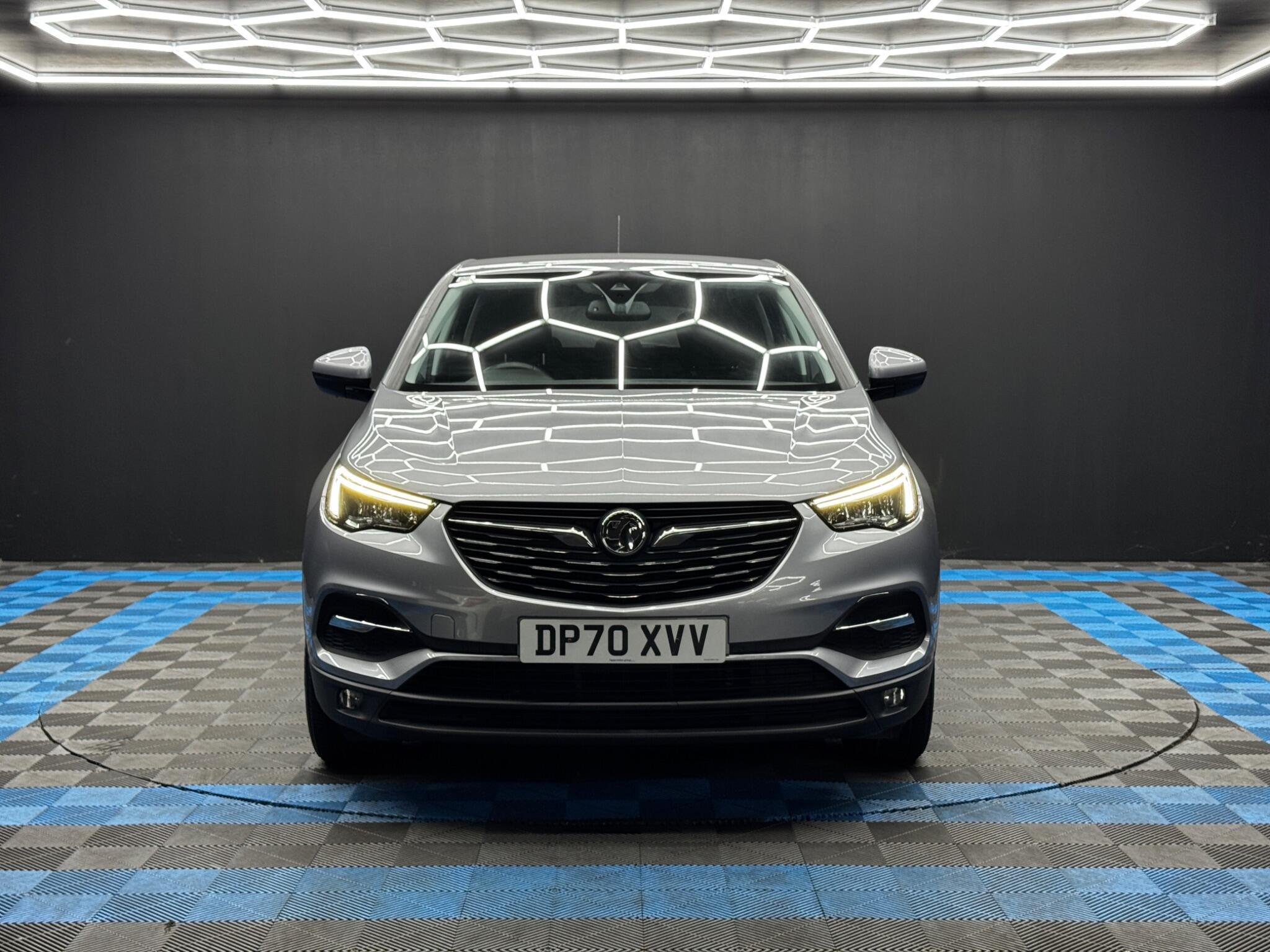 Vauxhall Grandland X - Image 2