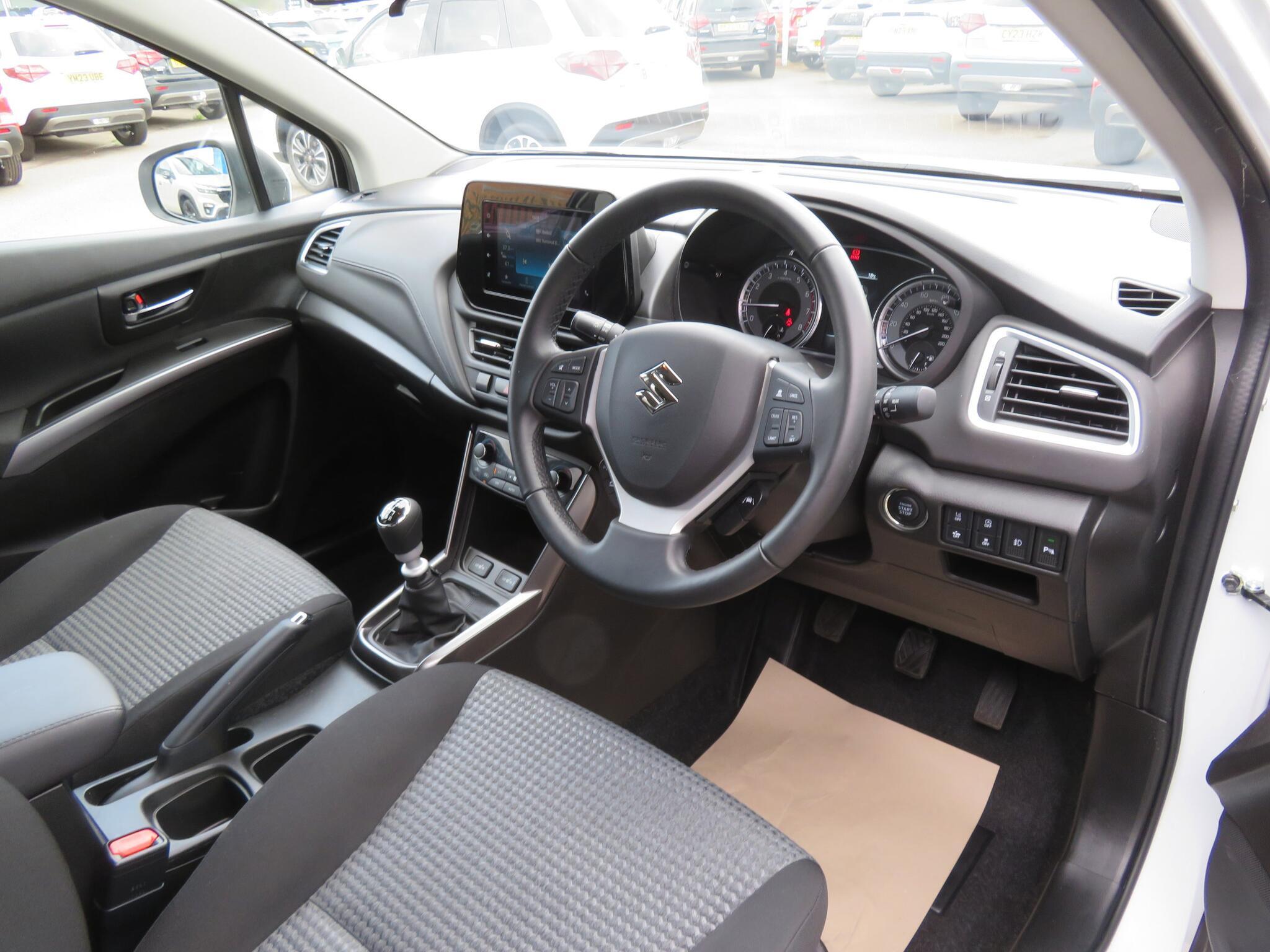 Suzuki S-Cross - Image 15