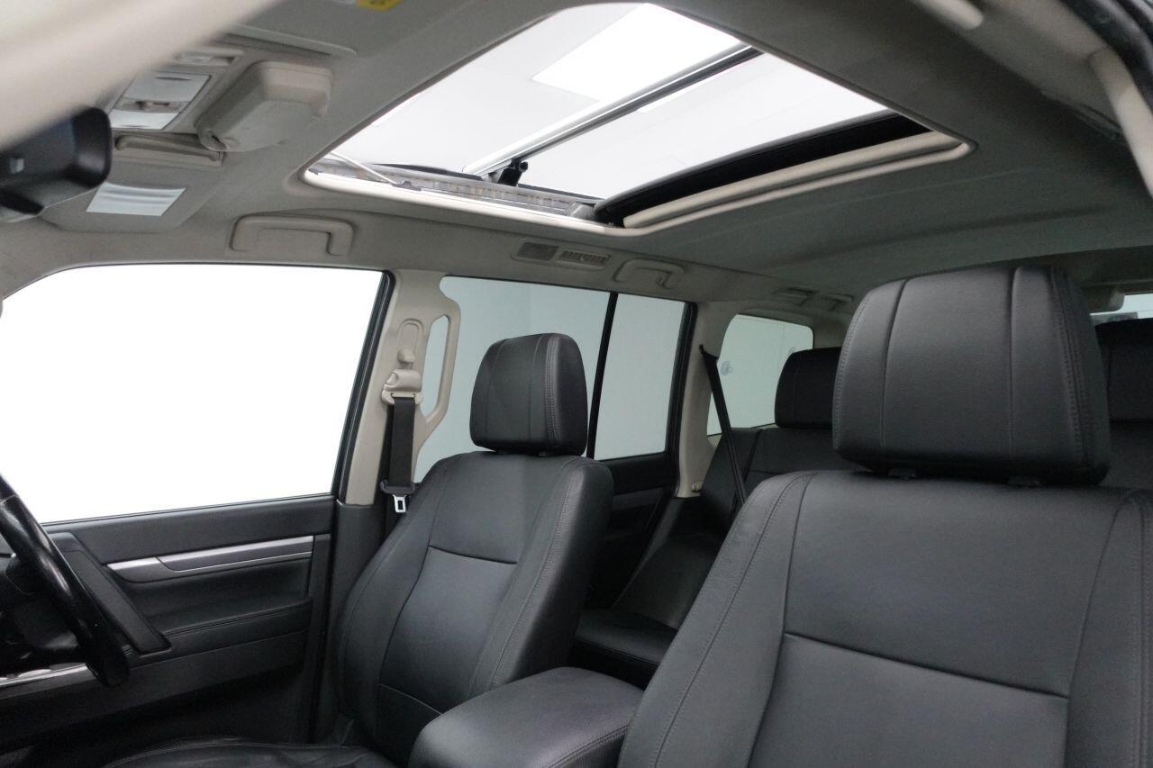Mitsubishi Shogun - Image 17