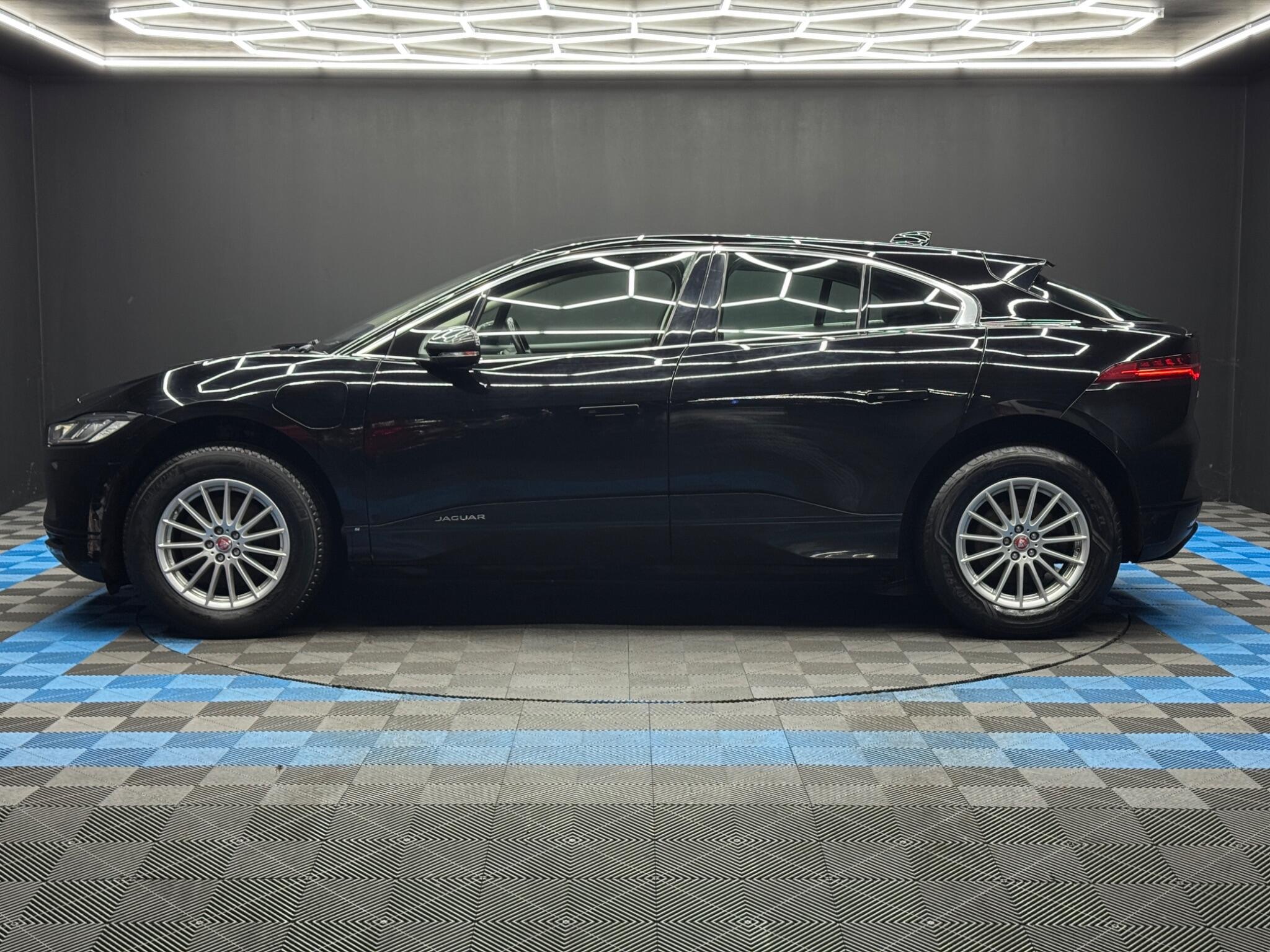 Jaguar I-Pace - Image 10