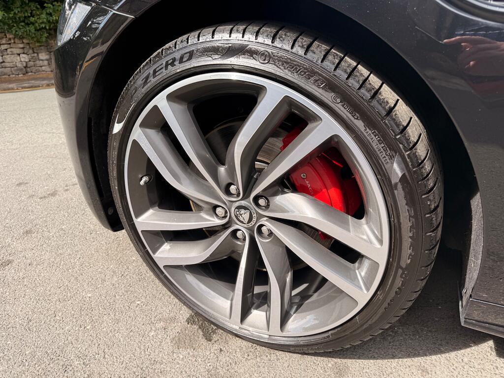 Jaguar XF - Image 14