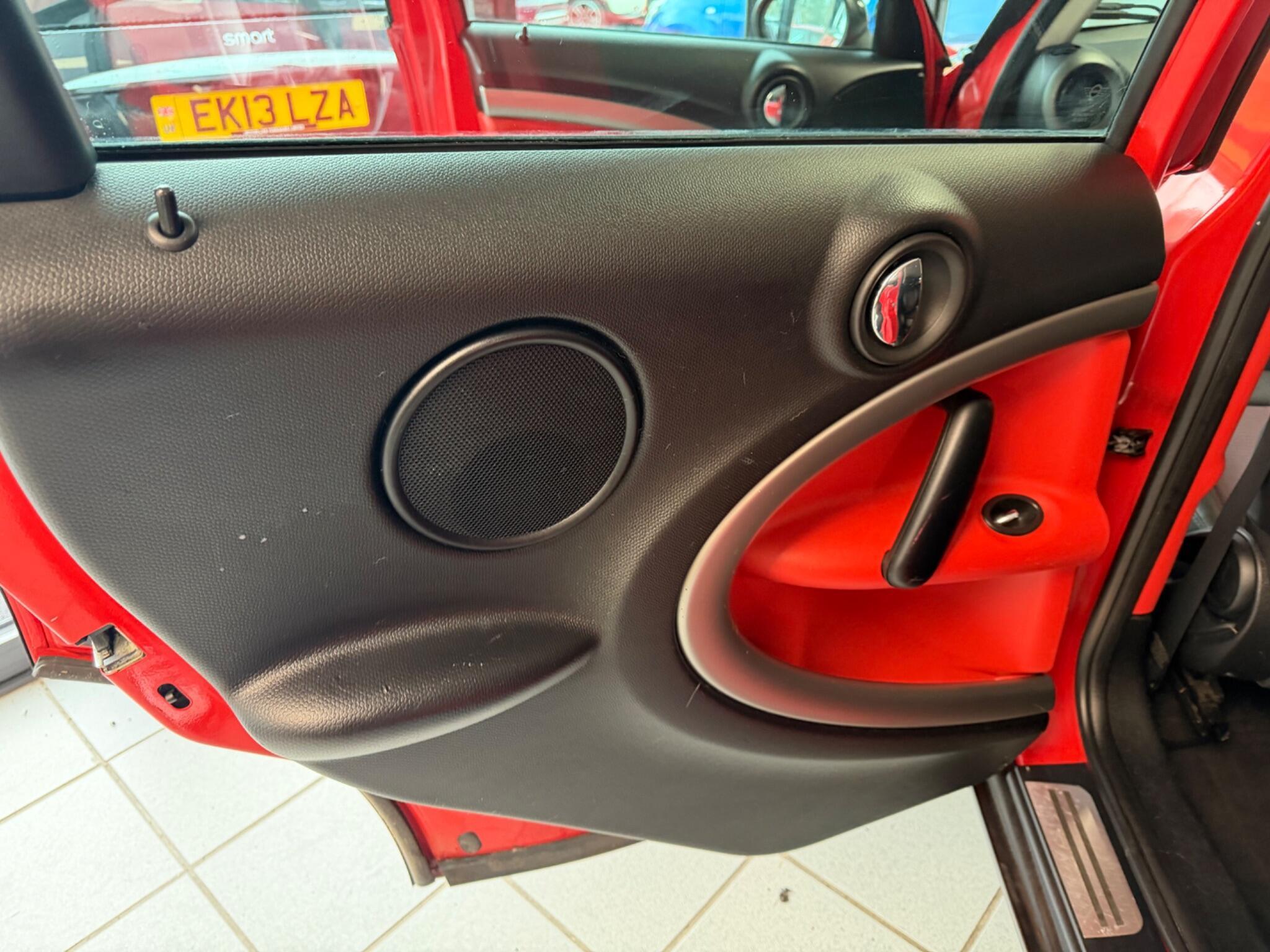 MINI Countryman - Image 18