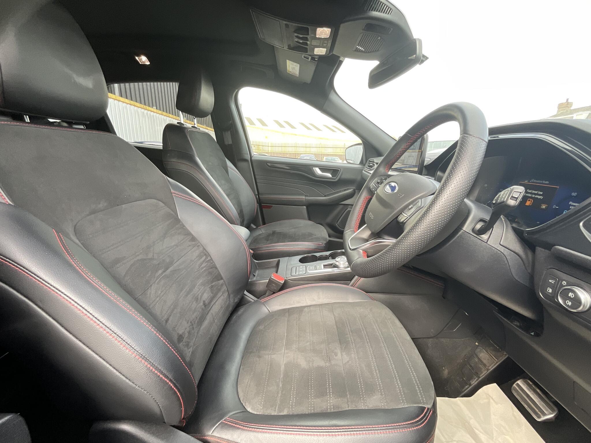Ford Kuga - Image 9