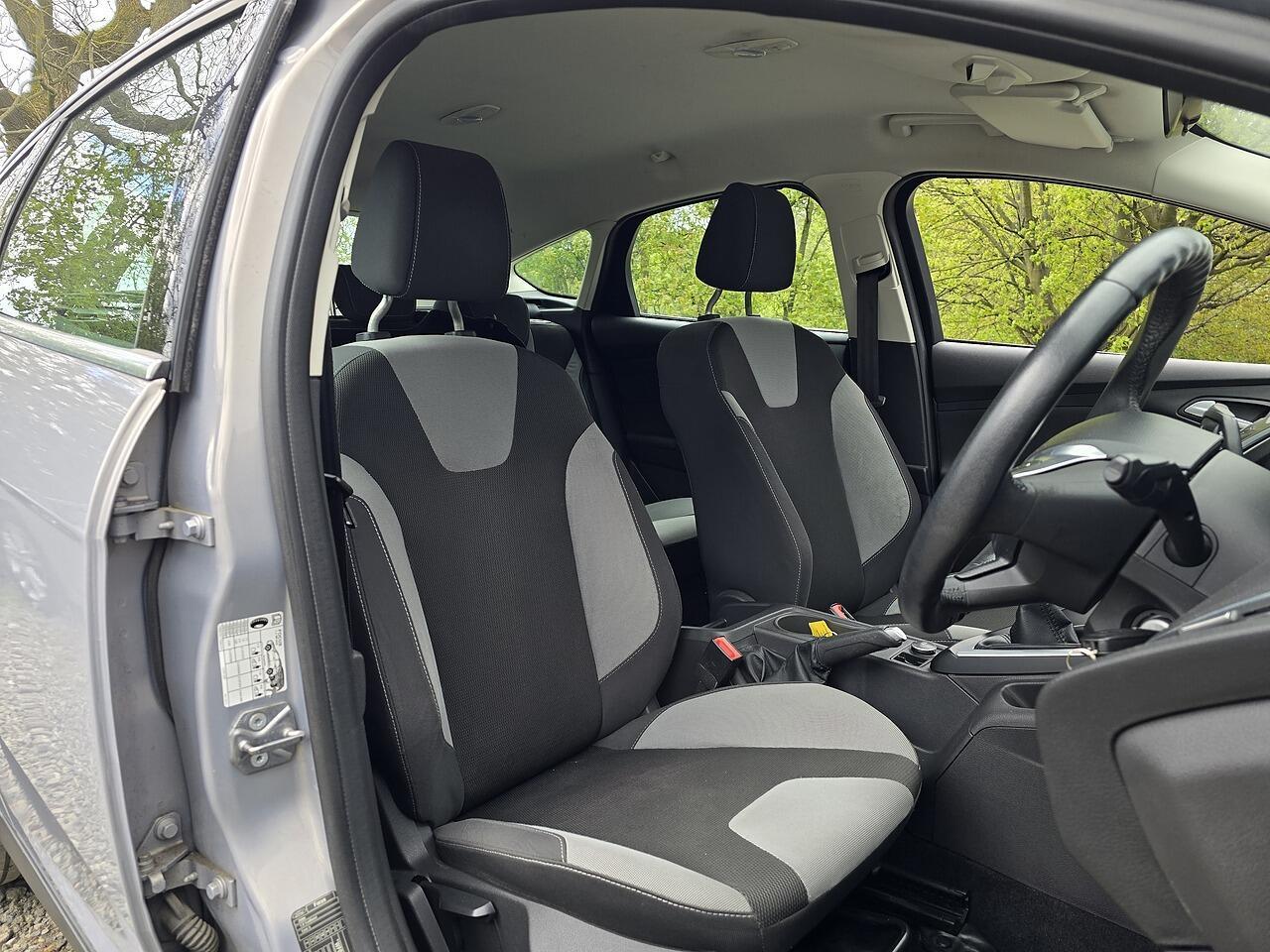 Ford Focus - Image 2