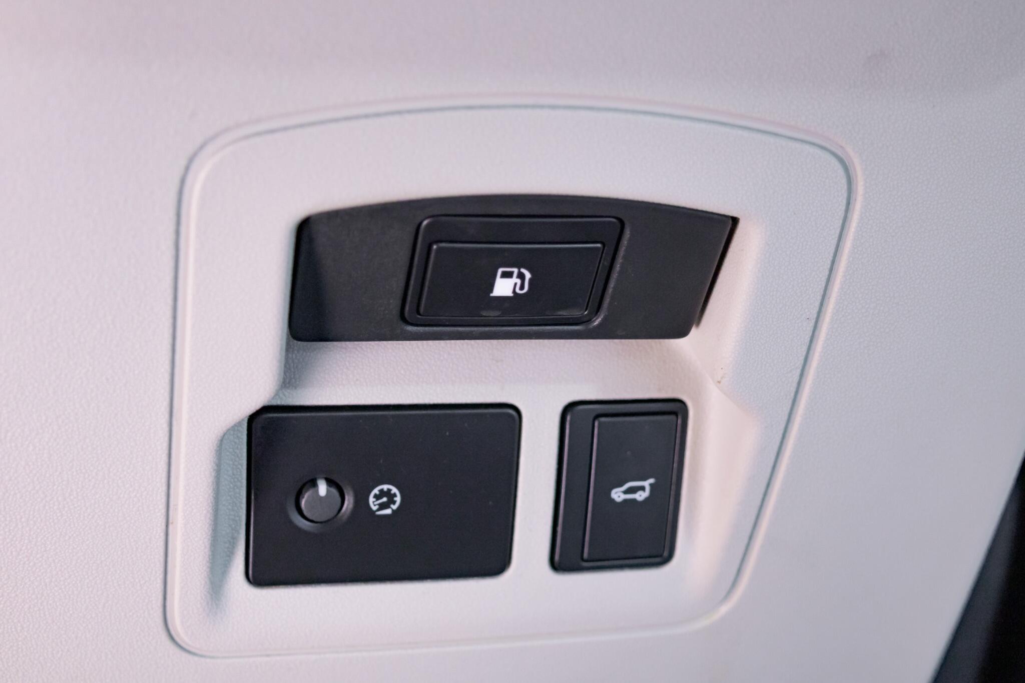 Land Rover Range Rover Velar - Image 30