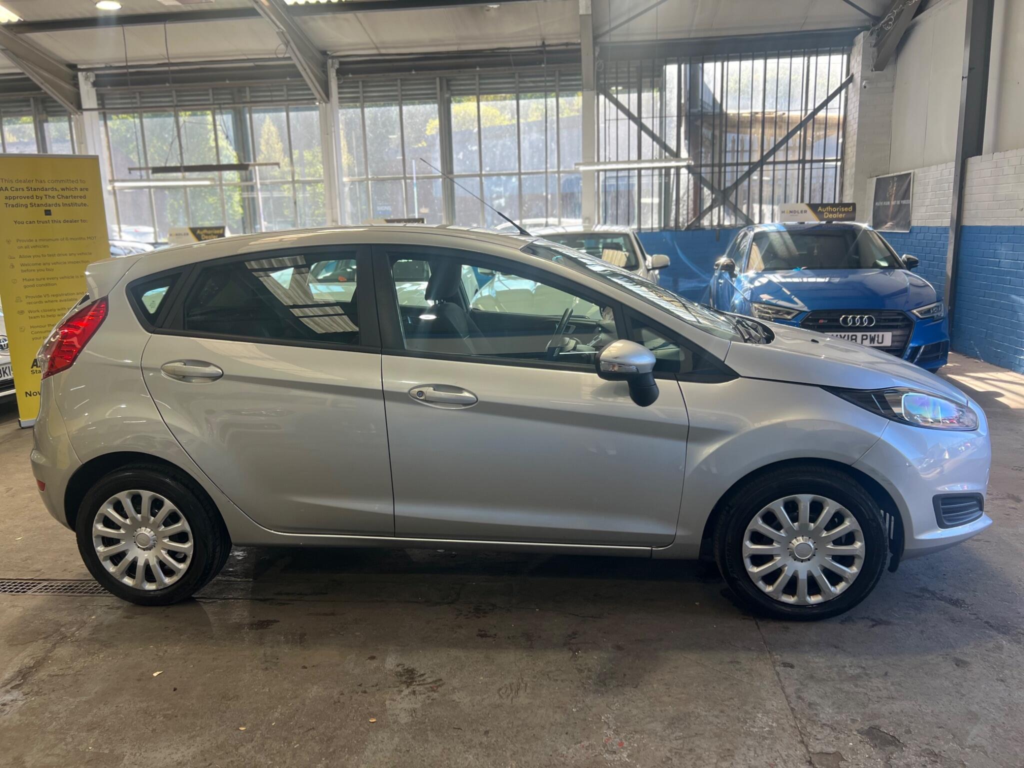 Ford Fiesta - Image 10