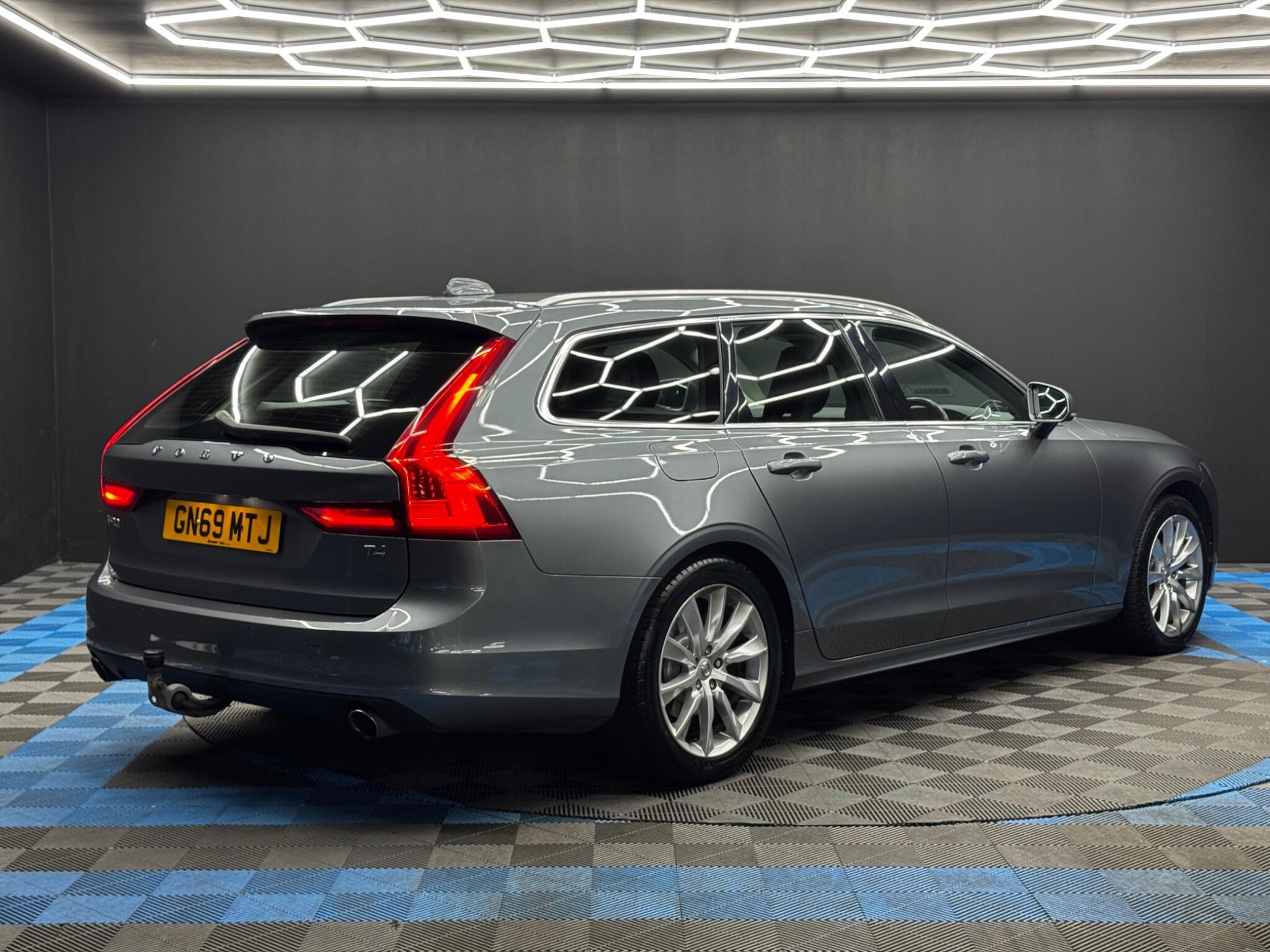 Volvo V90 - Image 5