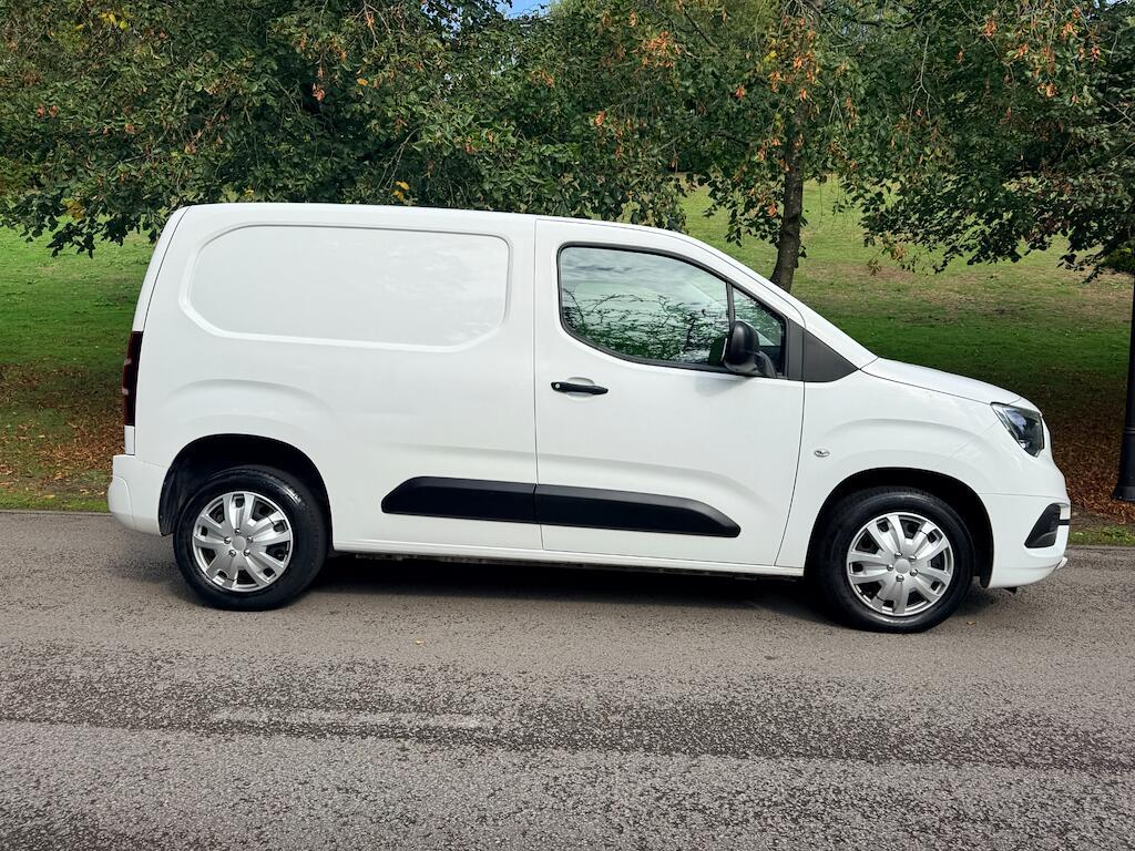Vauxhall Combo - Image 3