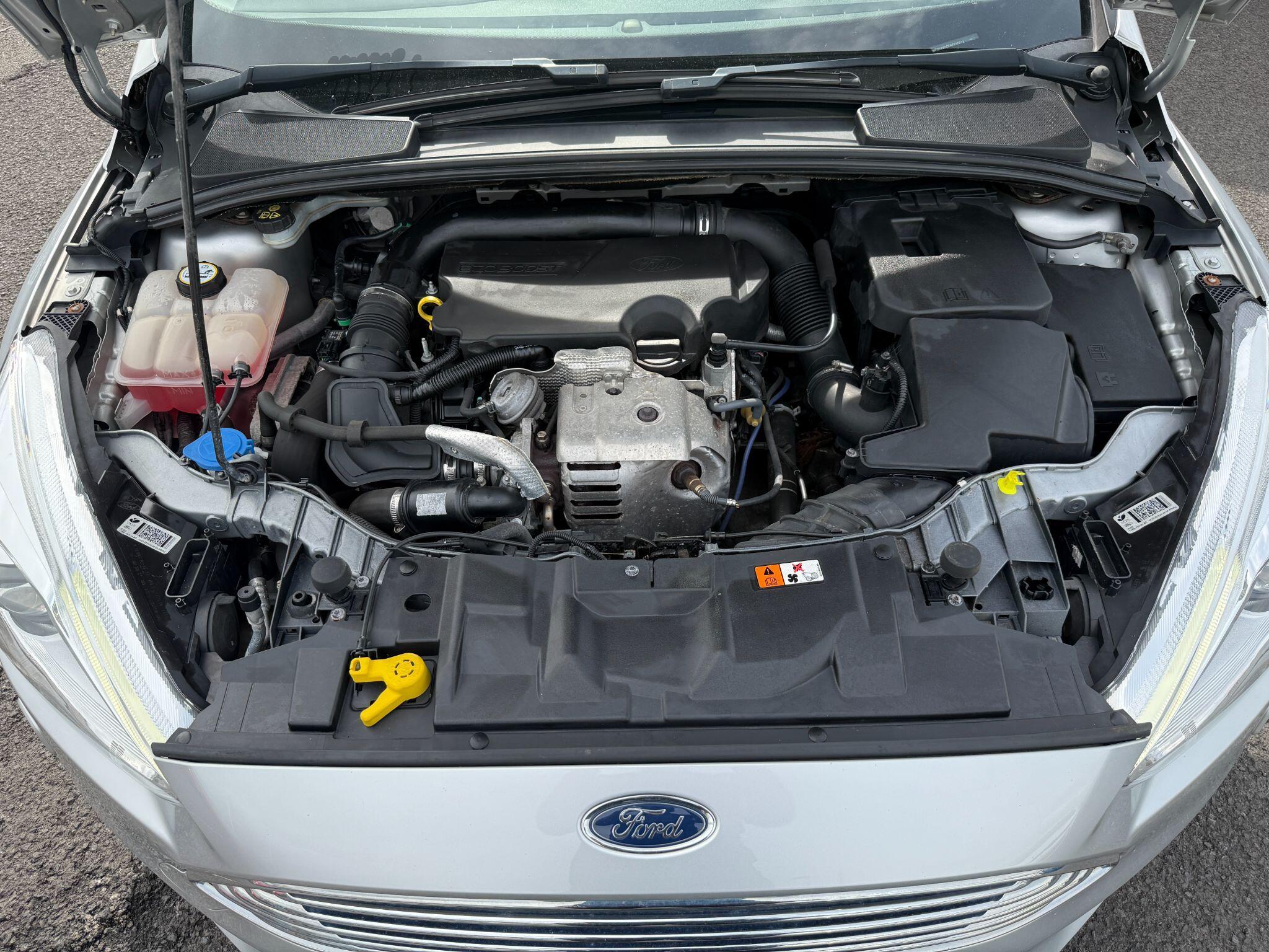 Ford Focus - Image 74