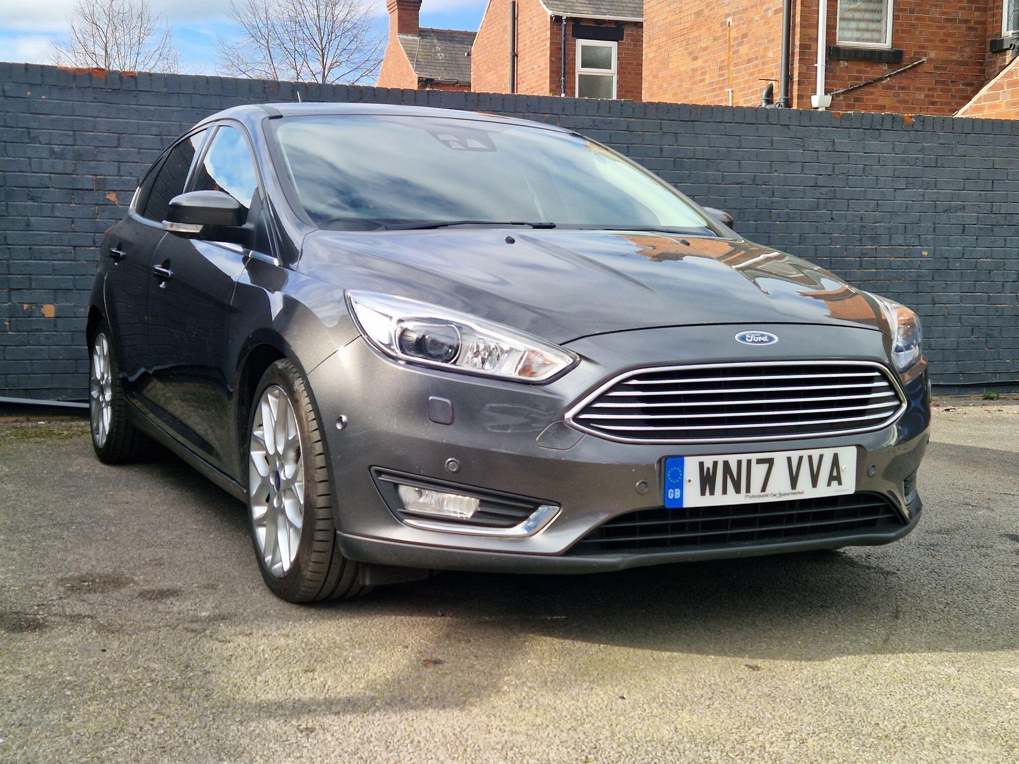 Ford Focus - Image 16