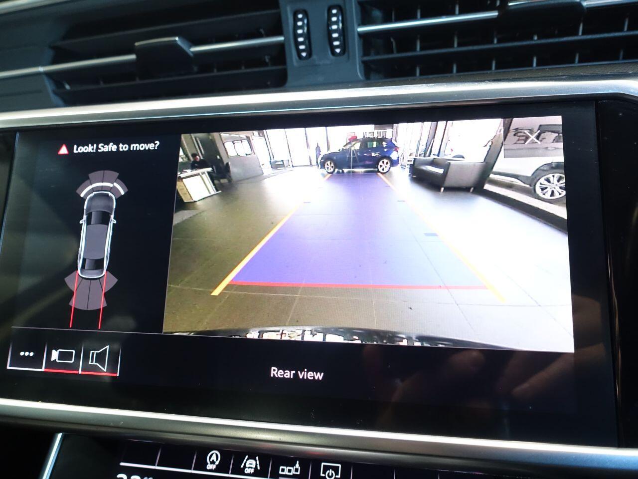 Audi A6 Saloon - Image 27