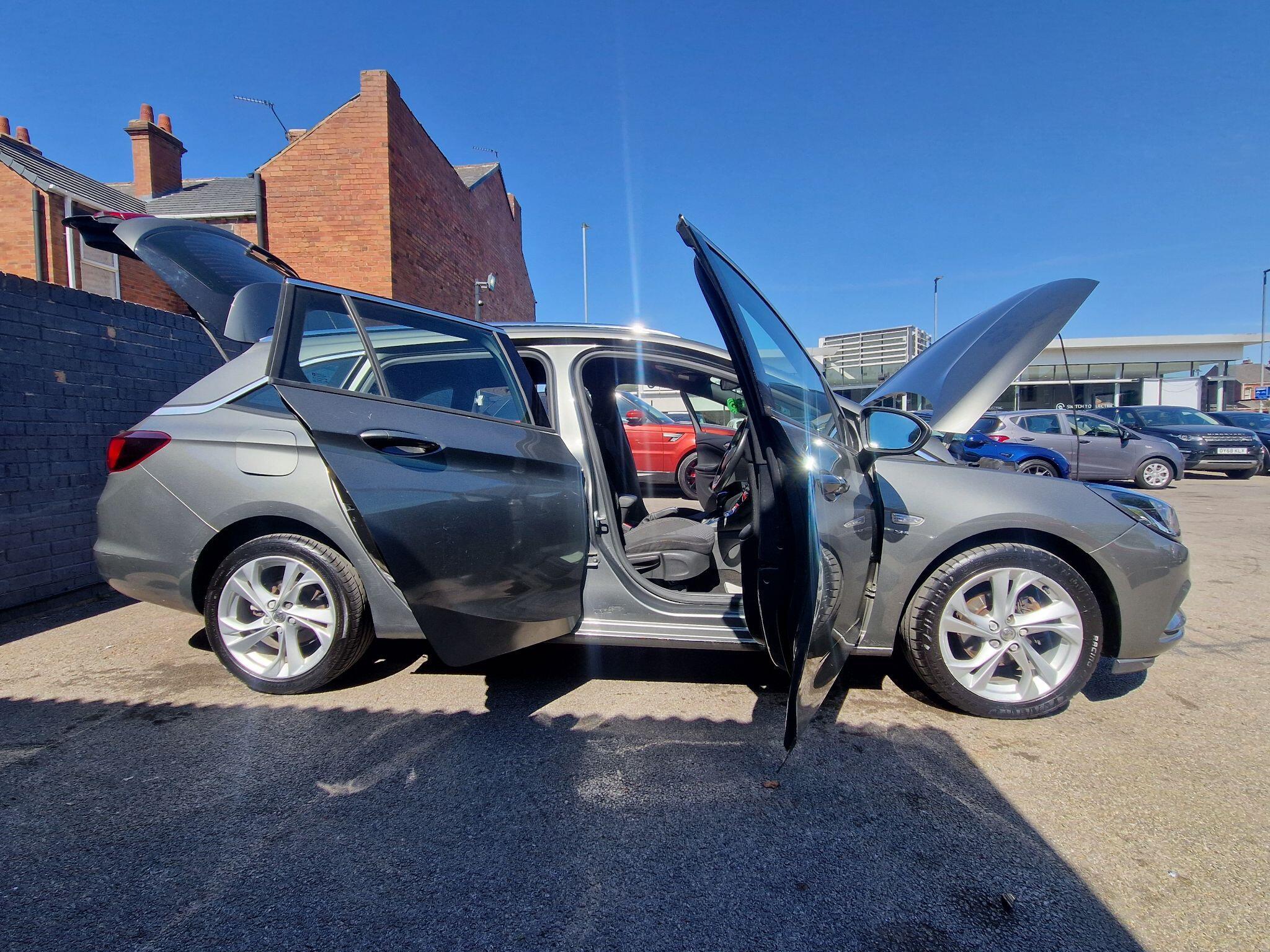 Vauxhall Astra - Image 22
