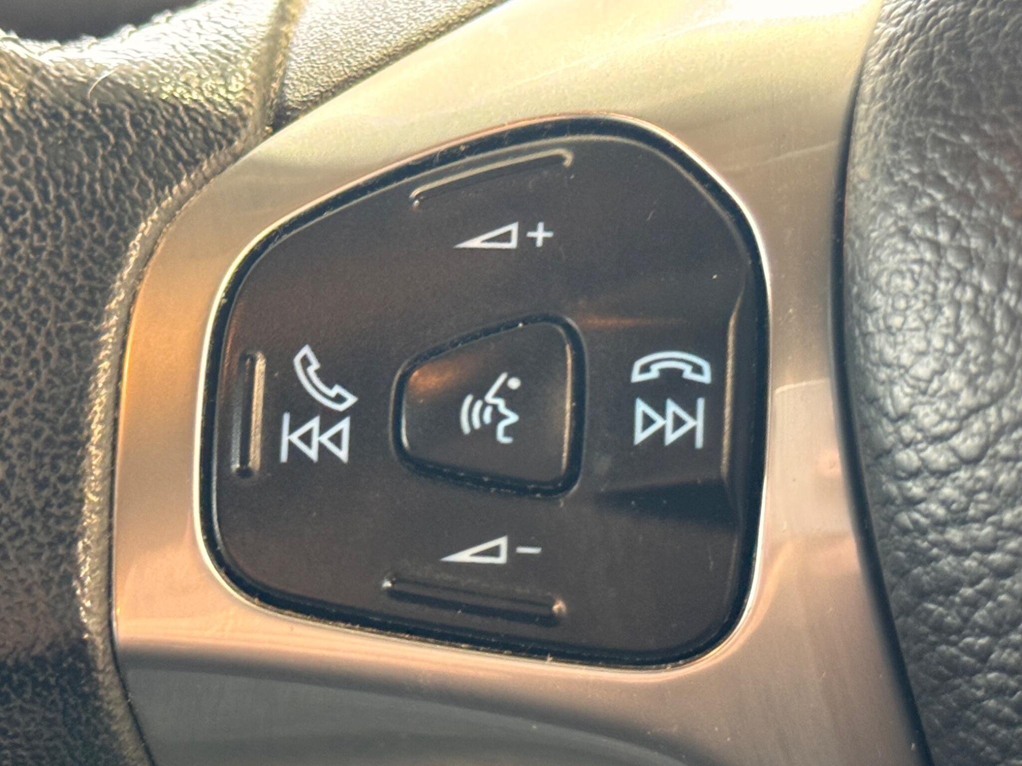 Ford Fiesta - Image 32