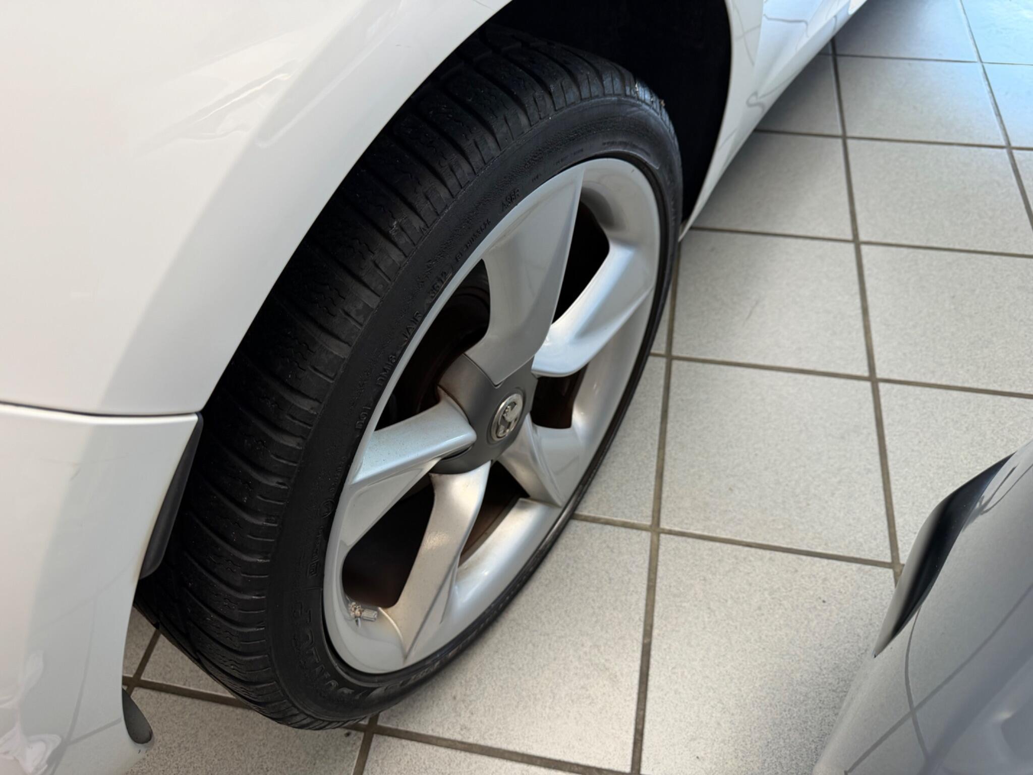 Vauxhall Astra GTC - Image 14