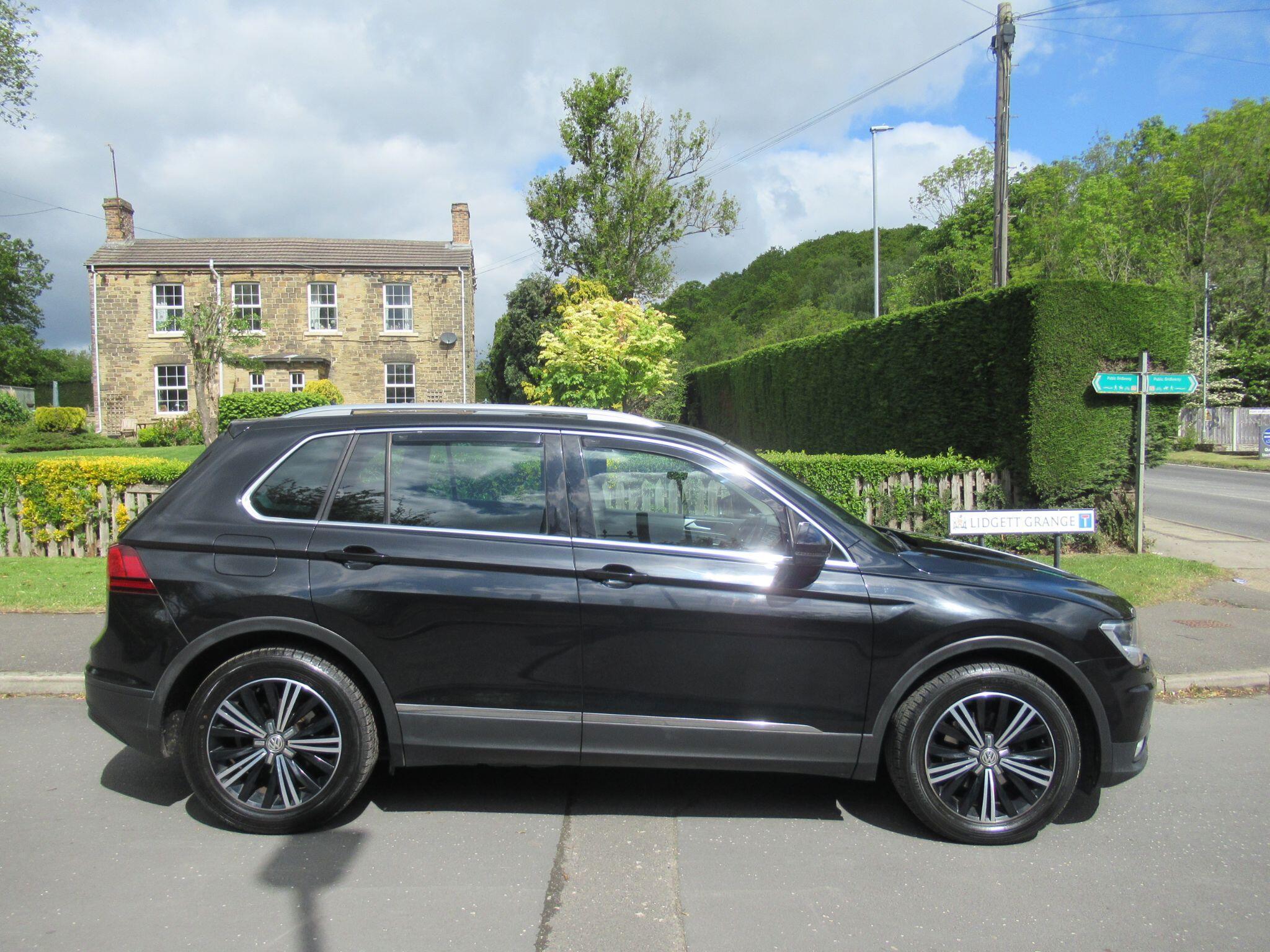Volkswagen Tiguan - Image 2