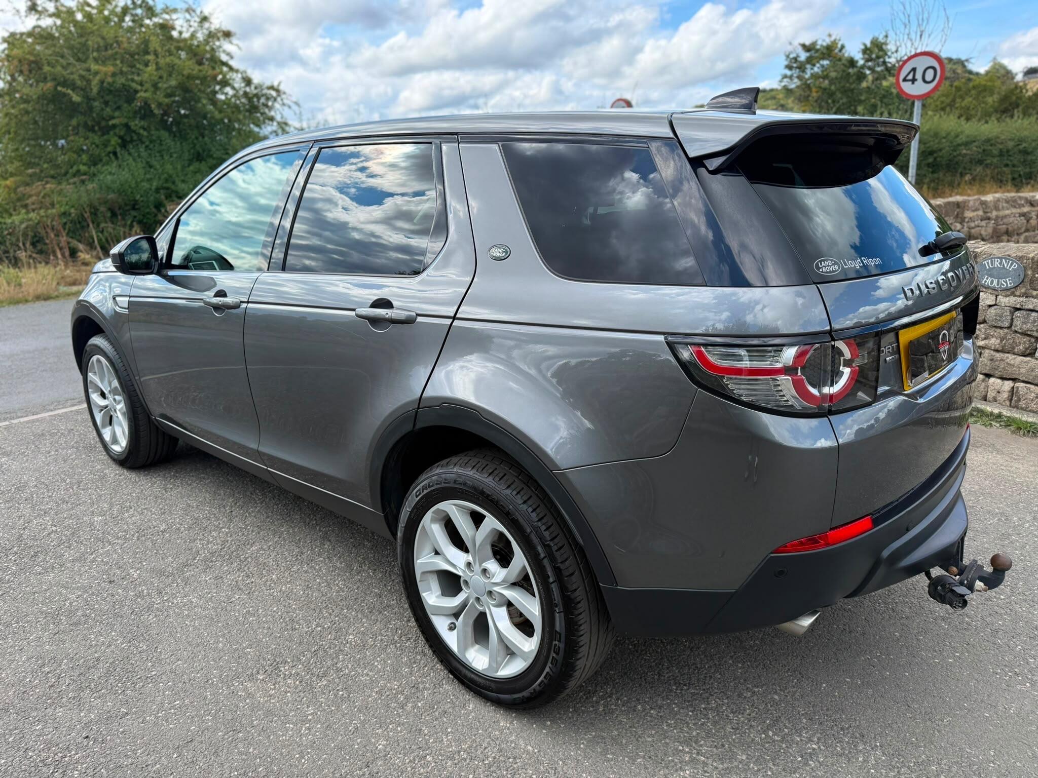 Land Rover DISCOVERY SPORT - Image 11
