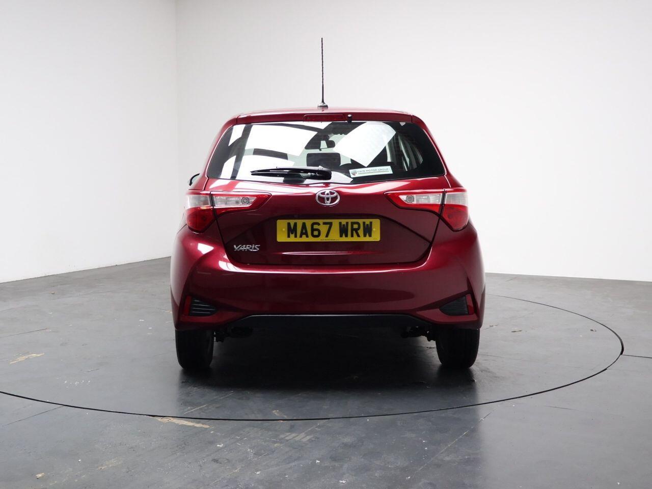 Toyota Yaris - Image 11