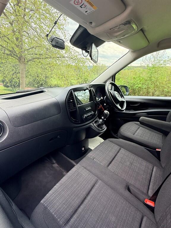 Mercedes Vito - Image 26