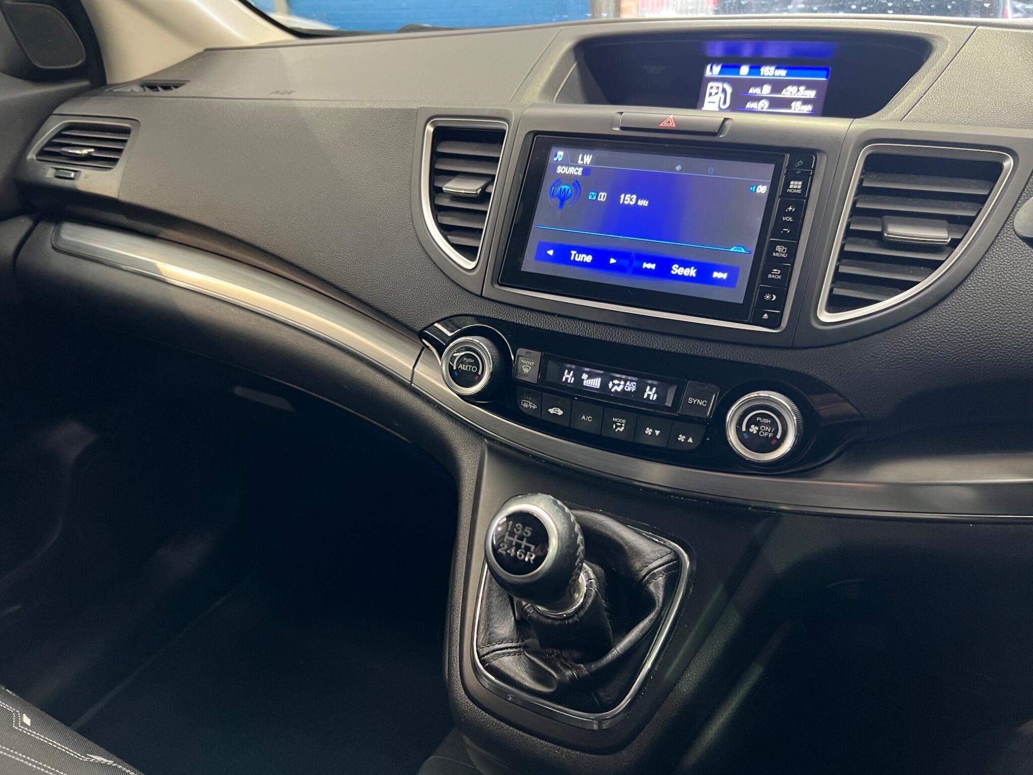 Honda CR-V - Image 27