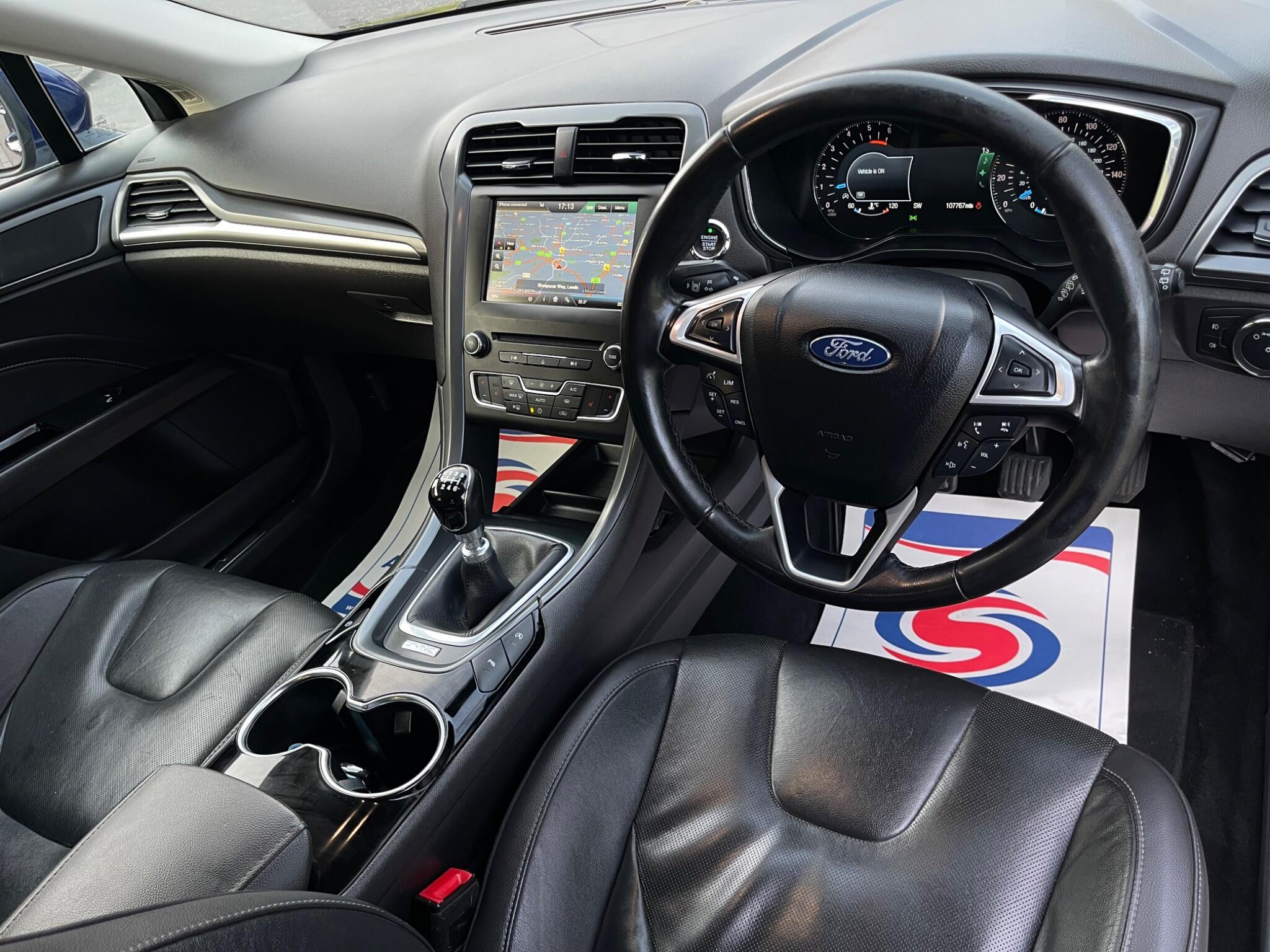 Ford Mondeo - Image 46