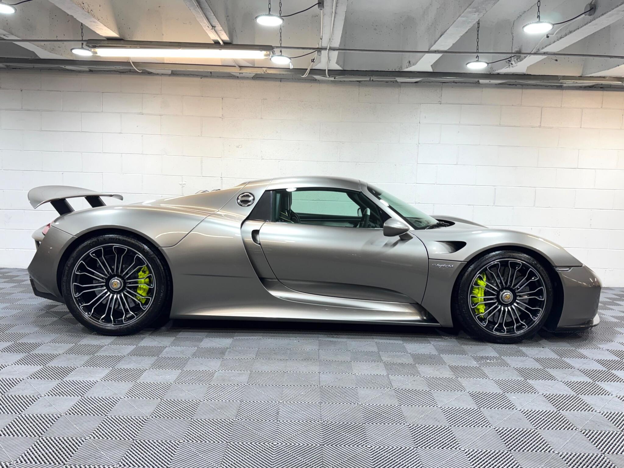 Porsche 918 - Image 6