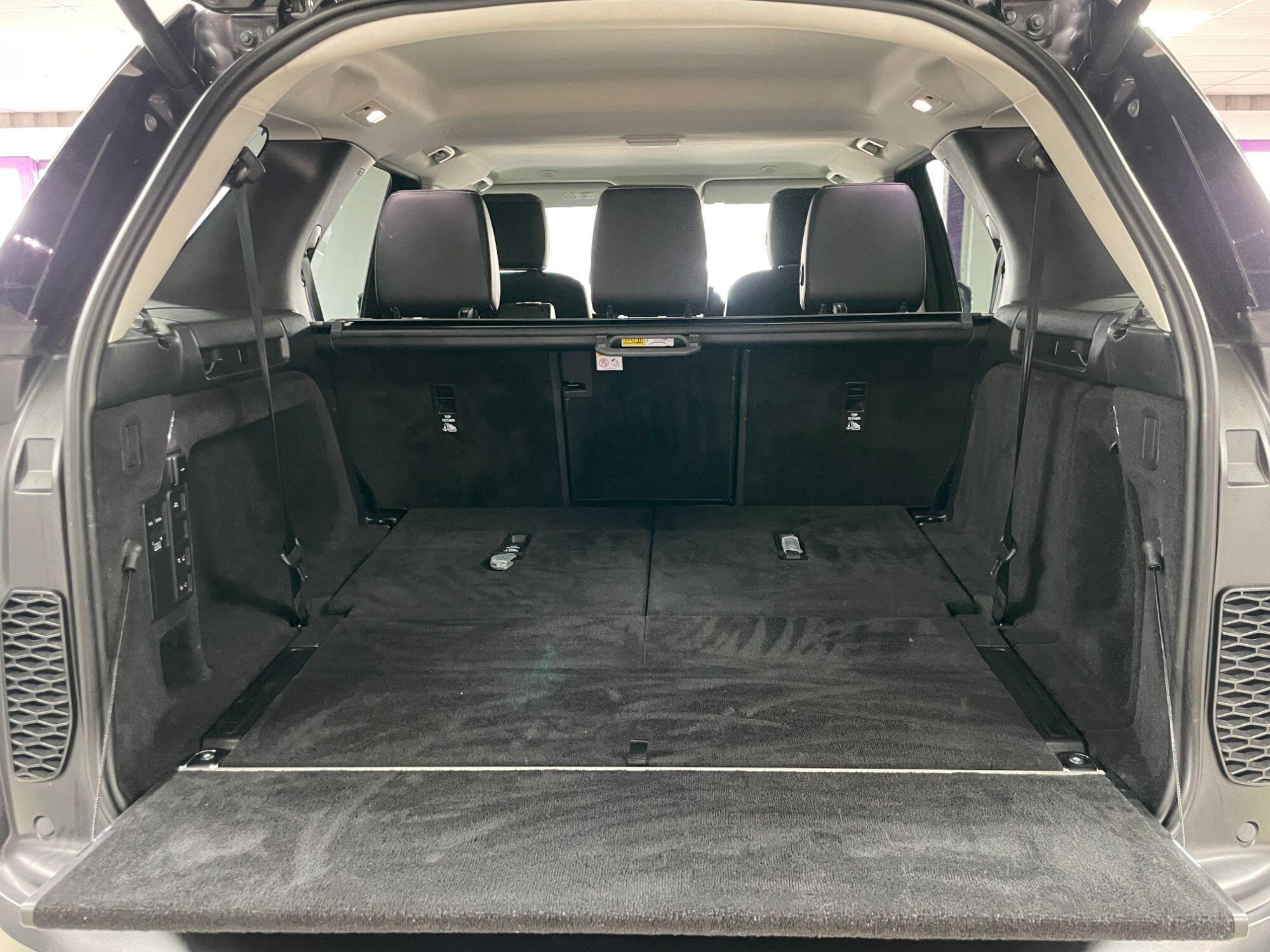 Land Rover Discovery - Image 18