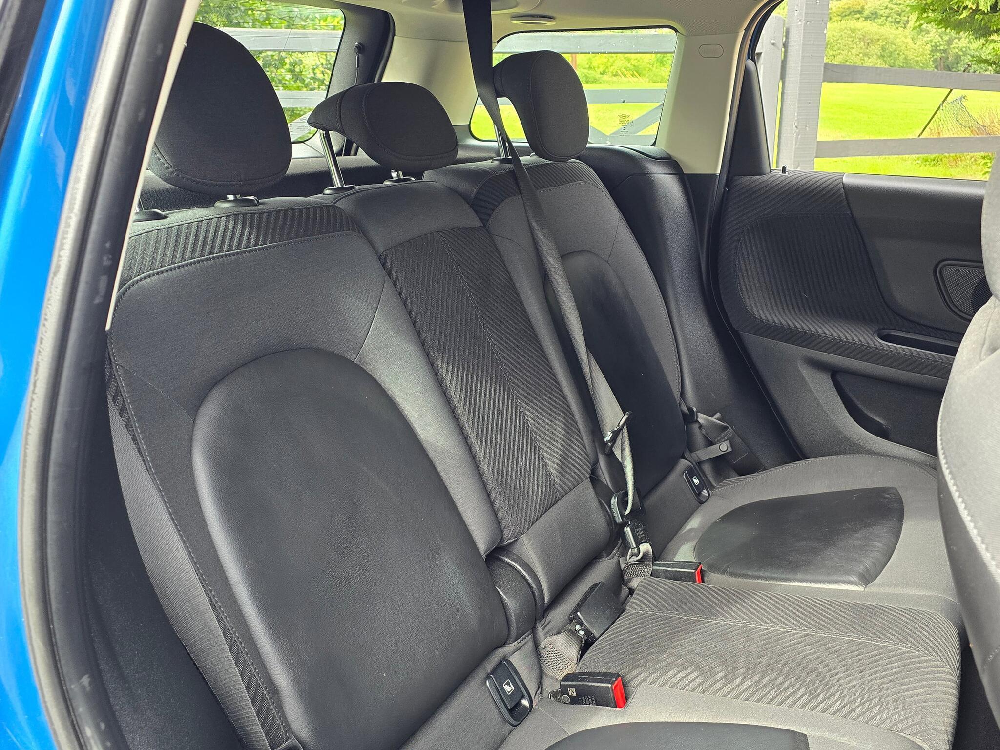 MINI Countryman - Image 11
