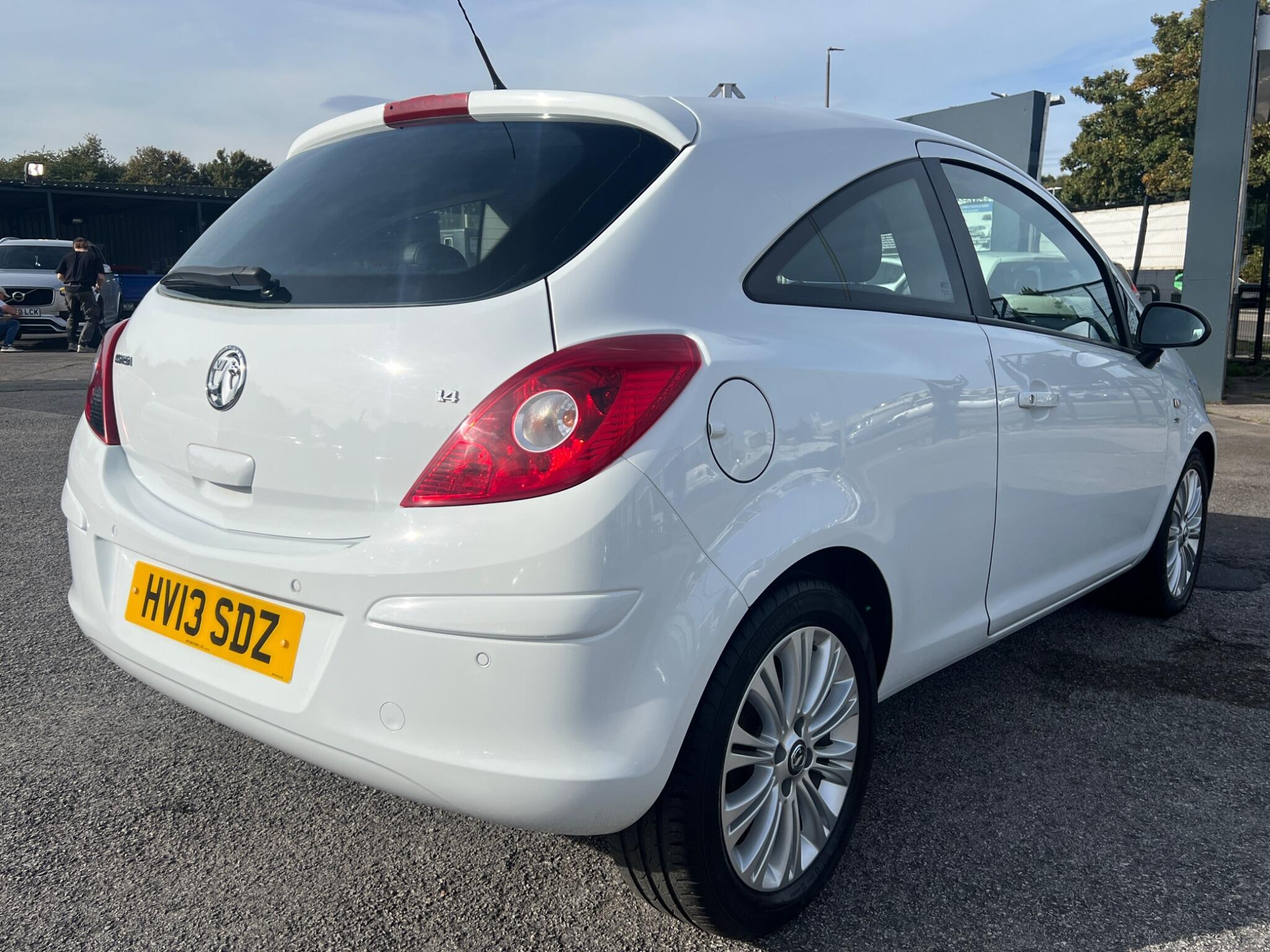 Vauxhall Corsa - Image 10