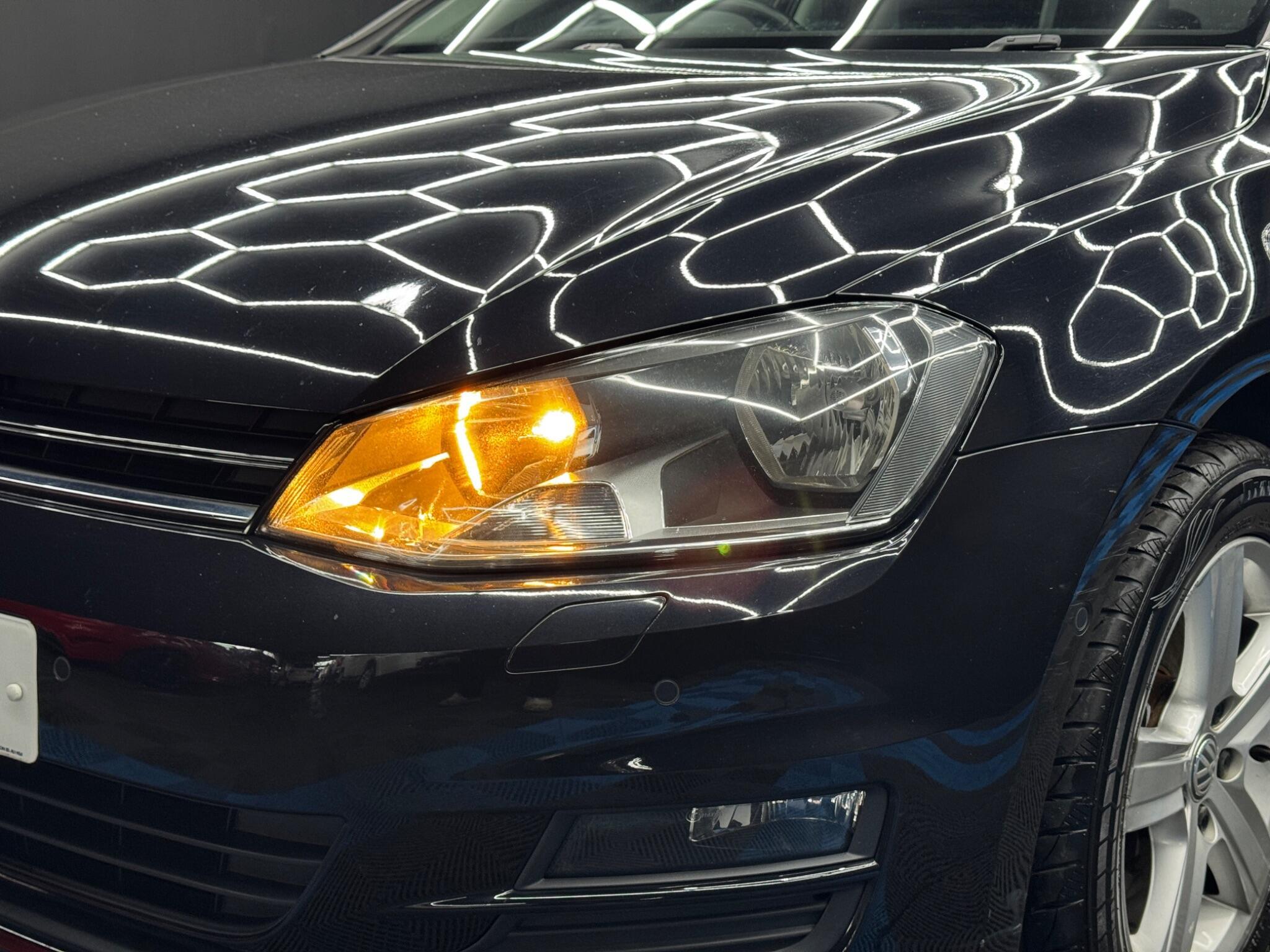 Volkswagen Golf - Image 39